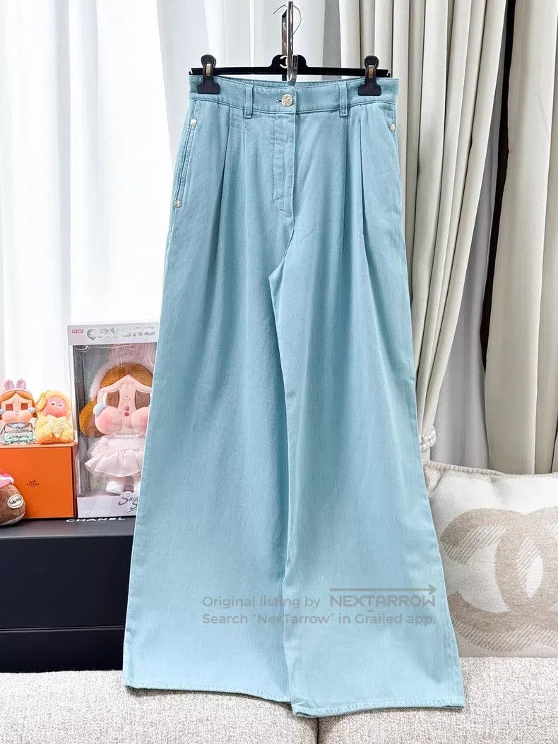 Chanel Chanel Star button denim wide-leg pants jeans Size 25" / US 0 / IT 36 - 1 Thumbnail