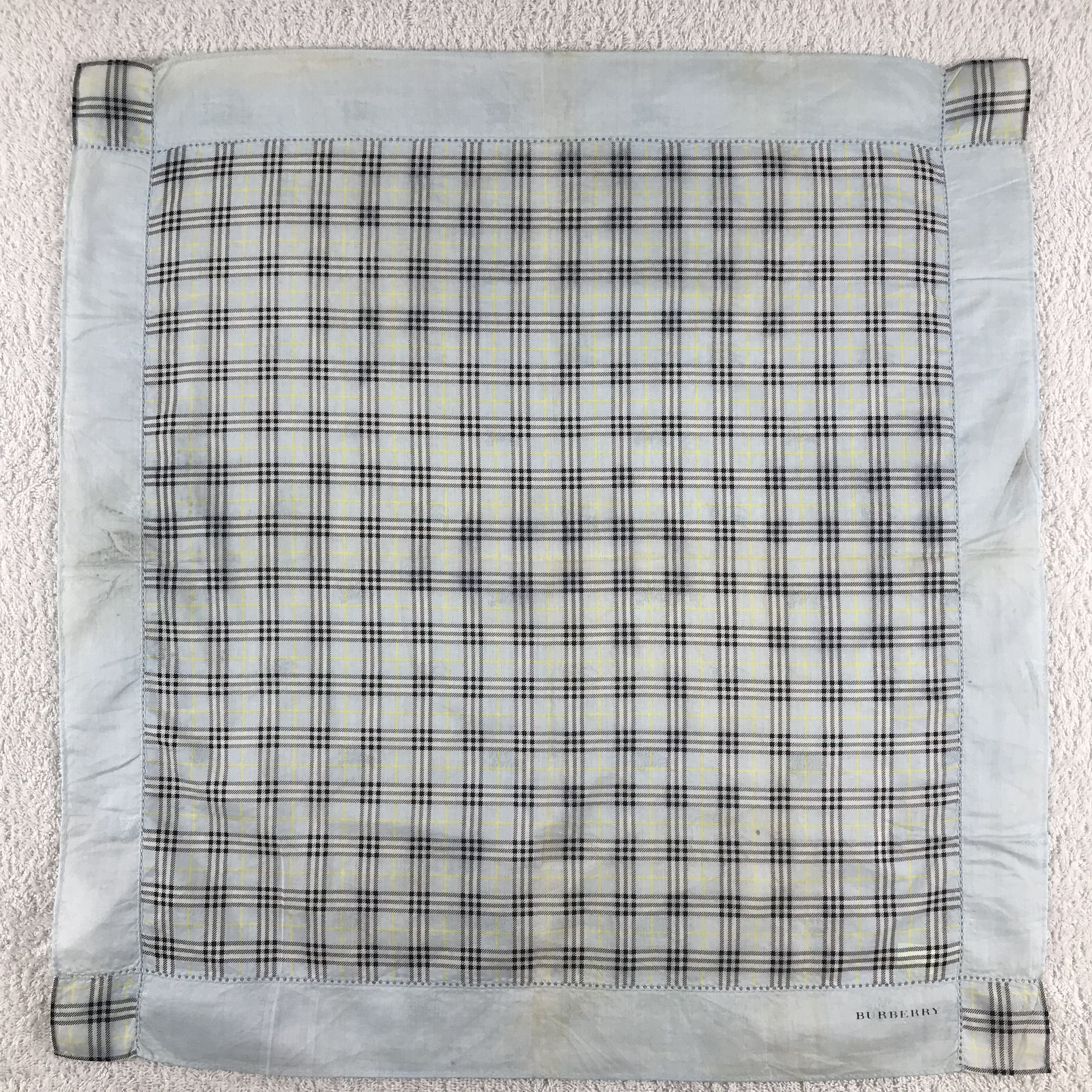 Burberry × Vintage Burberry Bandana / Handkerchief / Neckerchief - S286 Size ONE SIZE - 1 Thumbnail