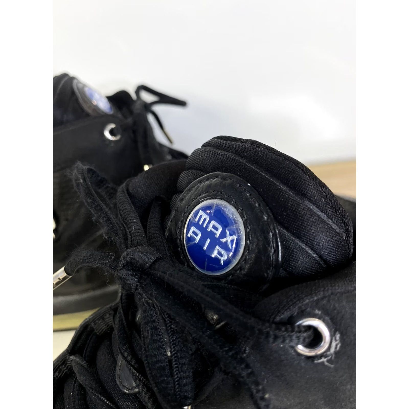 Nike VINTAGE Nike Air Max Elite Sneaker Mens Size 13 Black Silver 302275-001 Battlegrounds 2001 Size US 13 / EU 46 - 4 Thumbnail