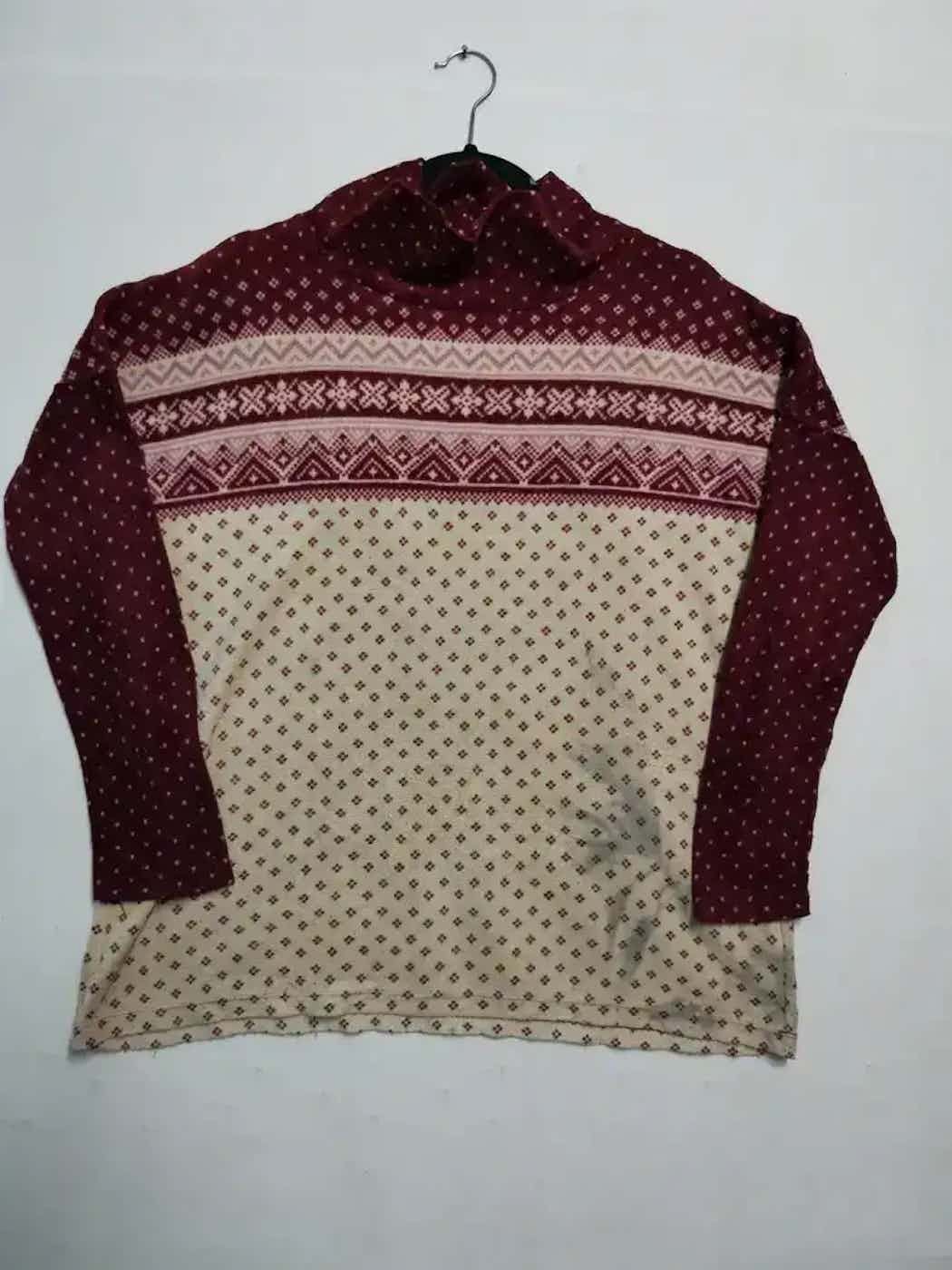 Japanese Brand Vintage Uniqlo Design Full Print Turtleneck Sweatshirt Size US L / EU 52-54 / 3 - 1 Thumbnail