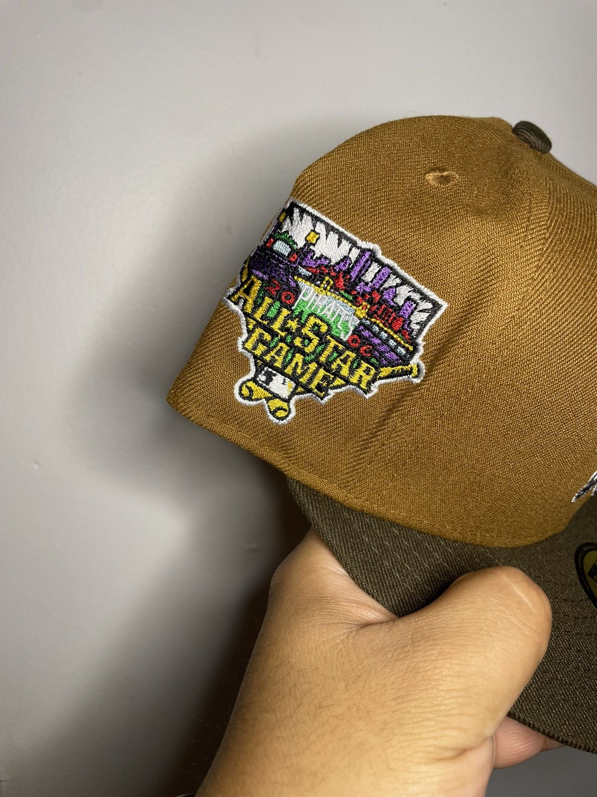 New Era Sz. 7 5/8 MLB Pittsburgh Pirates Fitted Bourbon & Suede Size ONE SIZE - 4 Thumbnail