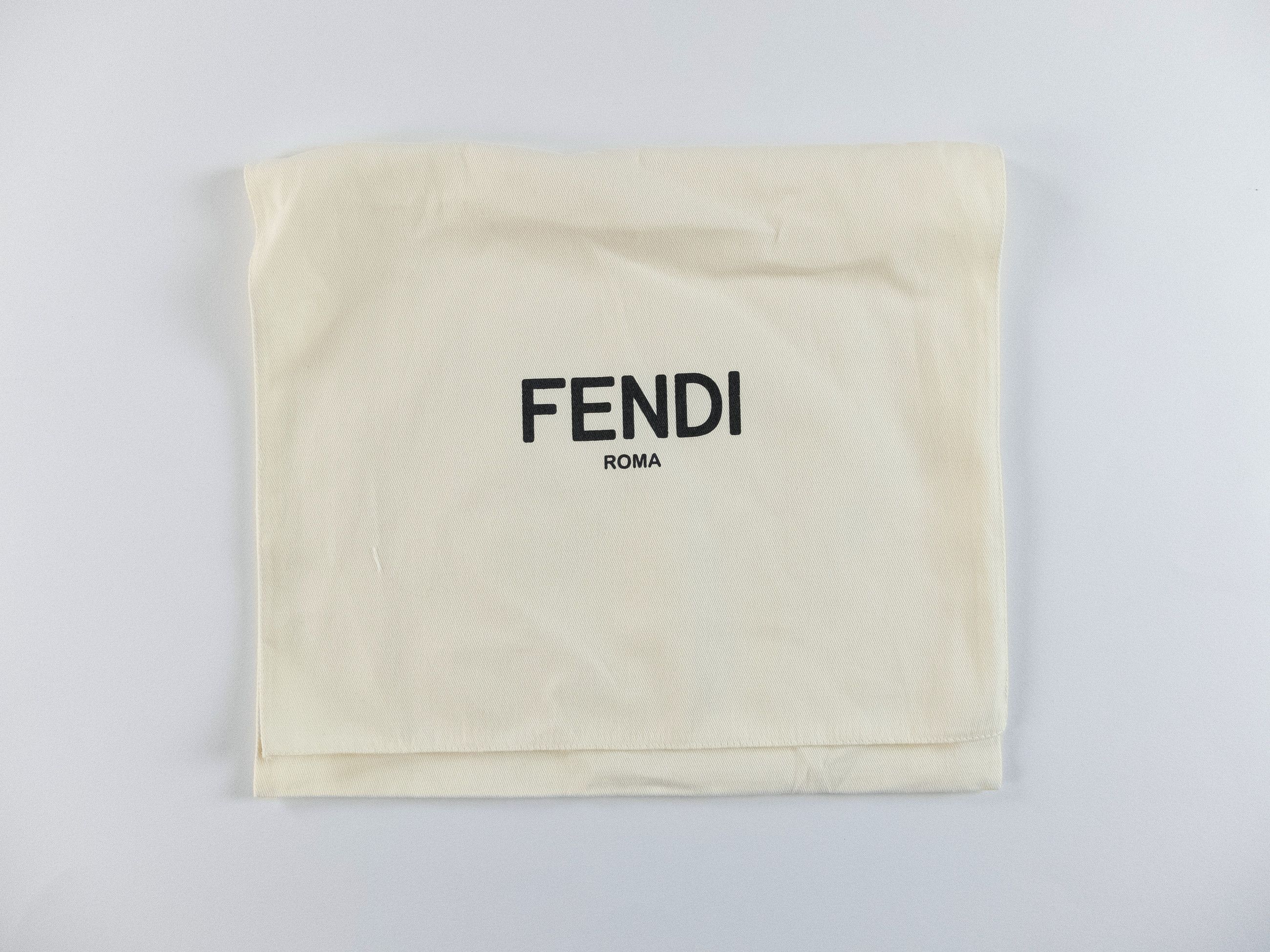 Fendi FENDI F logo Shearling trimmed blue denim bucket hat Size ONE SIZE - 11 Thumbnail