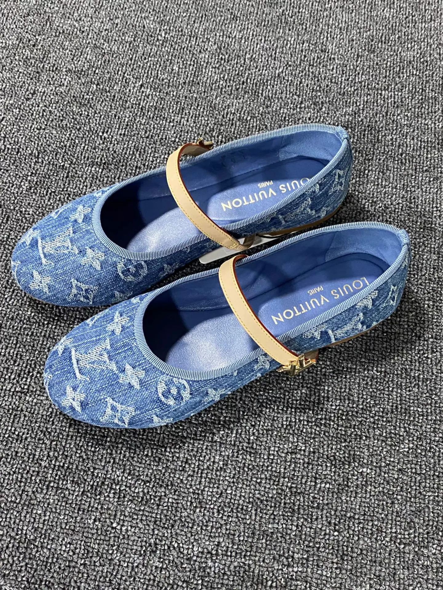 Louis Vuitton LV 25 New Denim Ballet Flats Women's 37 98N Size US 6.5 / IT 36.5 - 1 Thumbnail