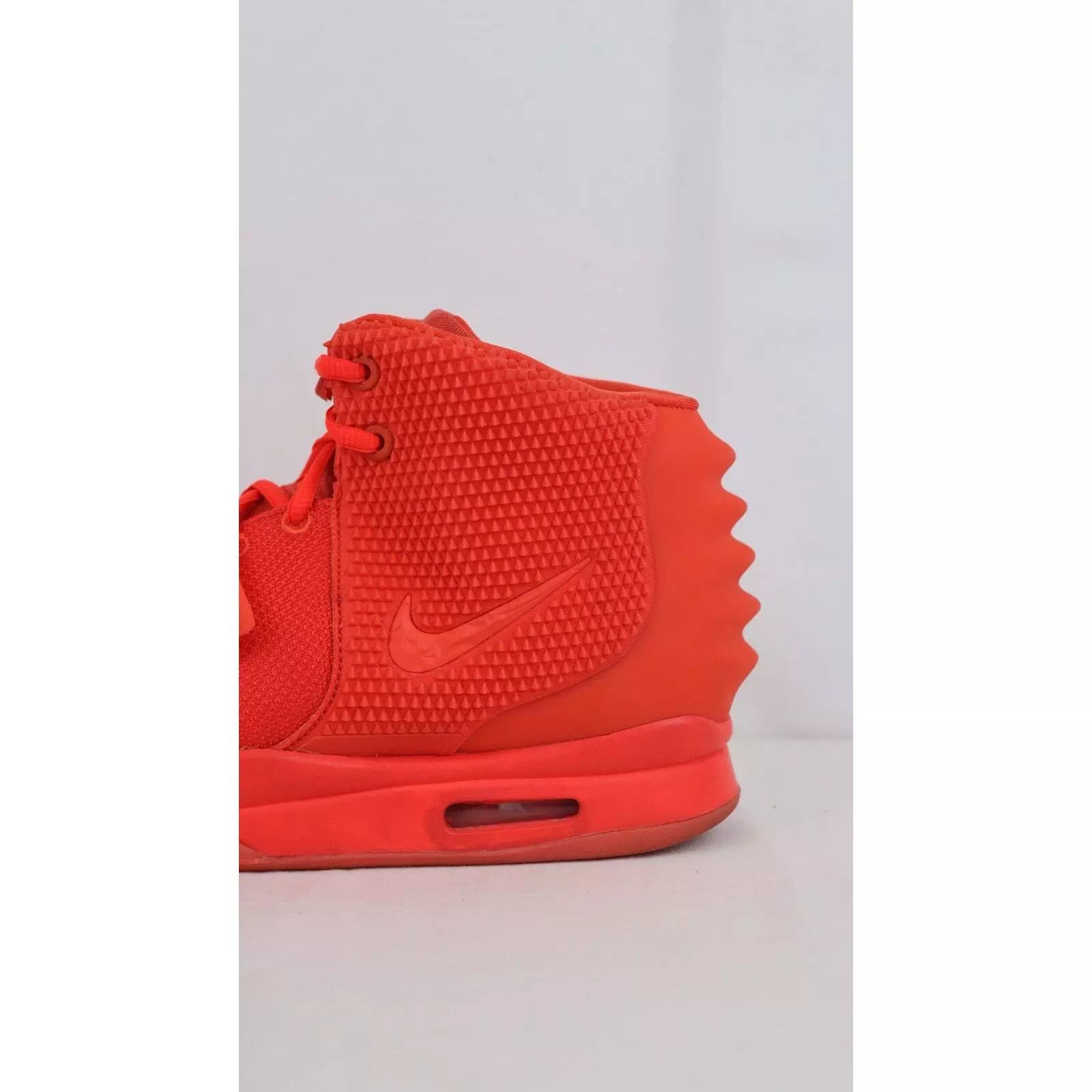 Yeezy o1rshd1 Red October Sneaker in Red Size US 11 / EU 44 - 3 Thumbnail