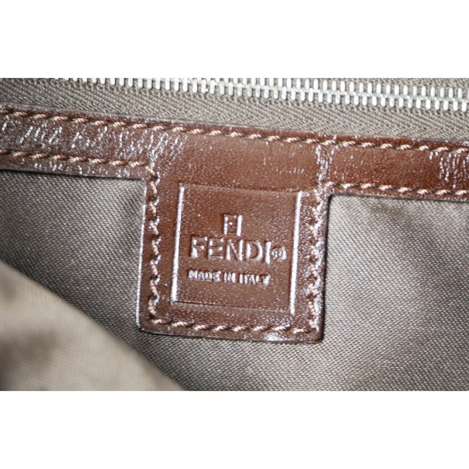 Fendi Baguette Shoulder Bag Size ONE SIZE - 15 Thumbnail
