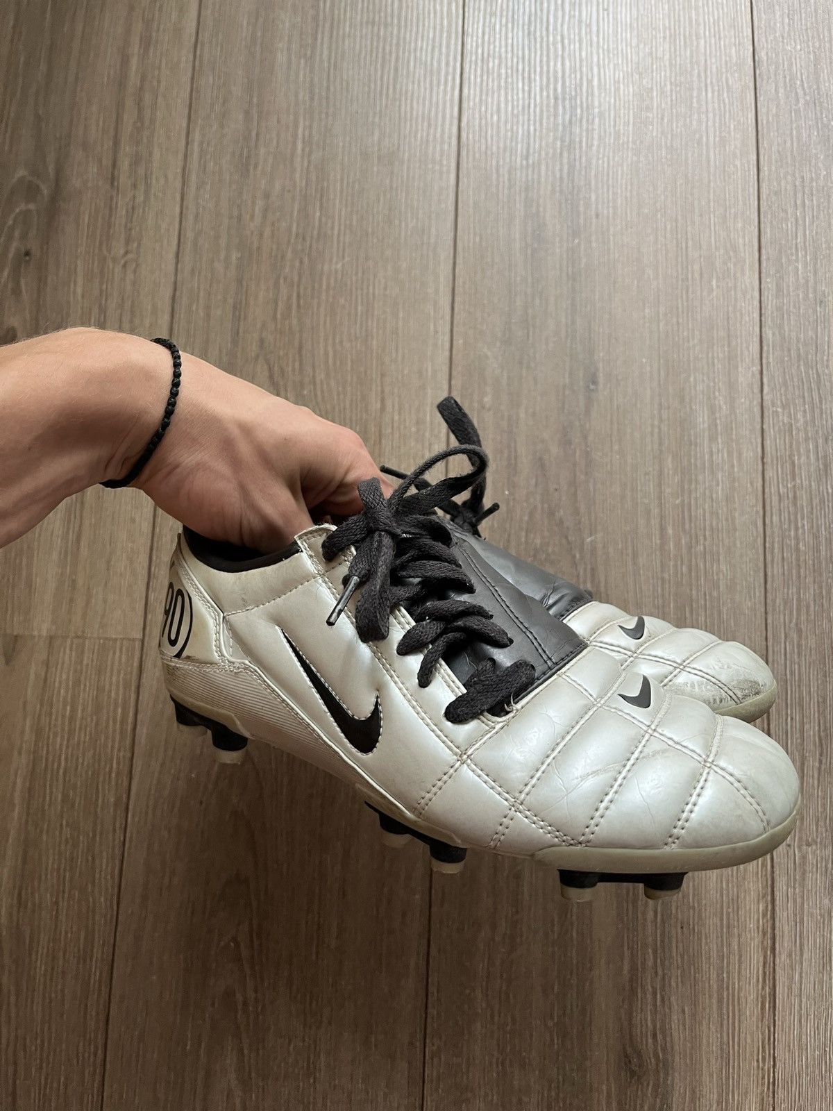 Vintage 2005 Nike Total 90 III Football Boots Size US 7 / EU 40 - 5 Thumbnail