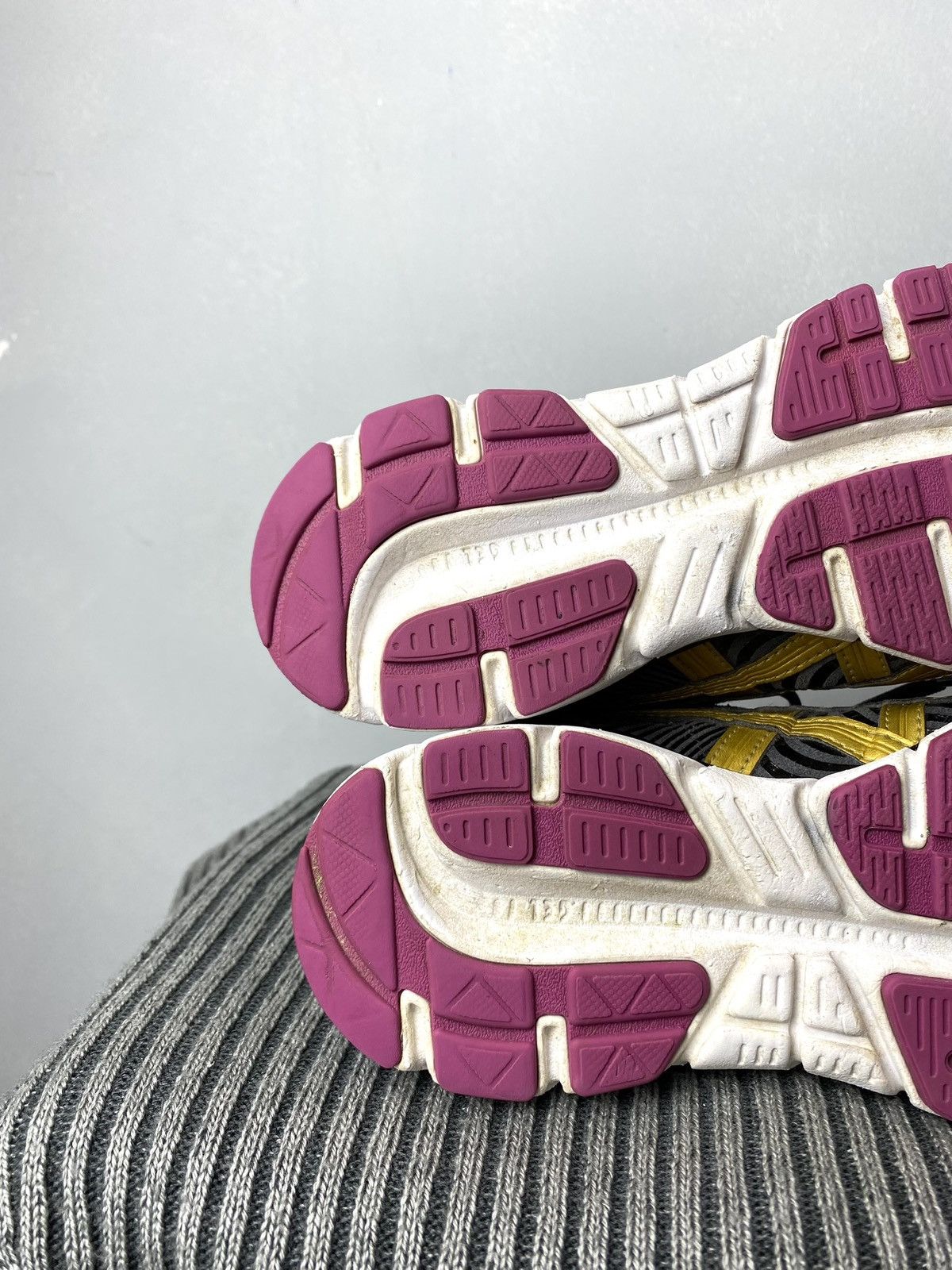 Asics Onitsuka Tiger ASICS Low Top Sneakers Kiko Kostadinov Size US 6 / IT 36 - 12 Thumbnail