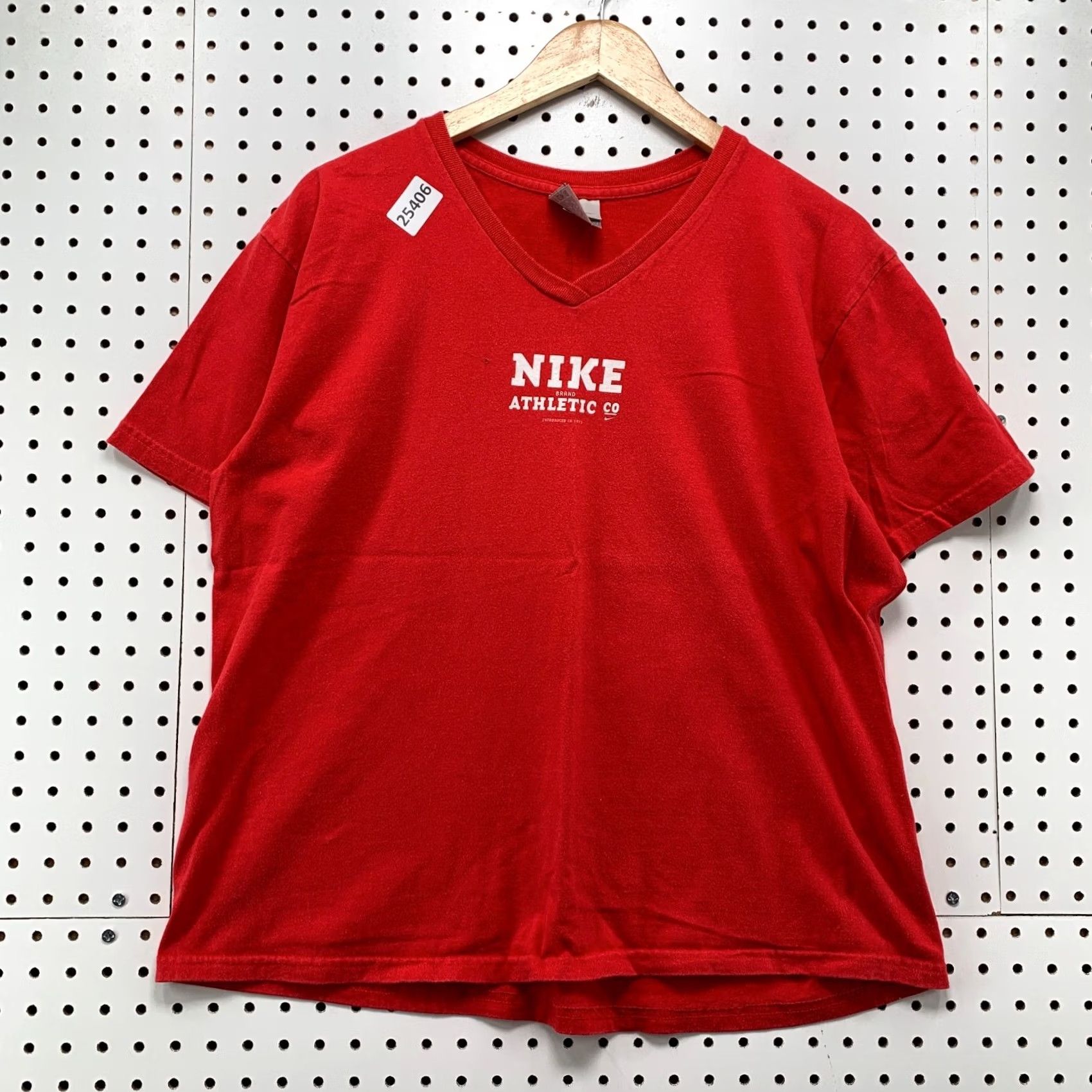 Nike VINTAGE Nike Shirt Red V Neck White Spell Out Womens Large 22.5x24.5 Size L / US 10 / IT 46 - 5 Thumbnail
