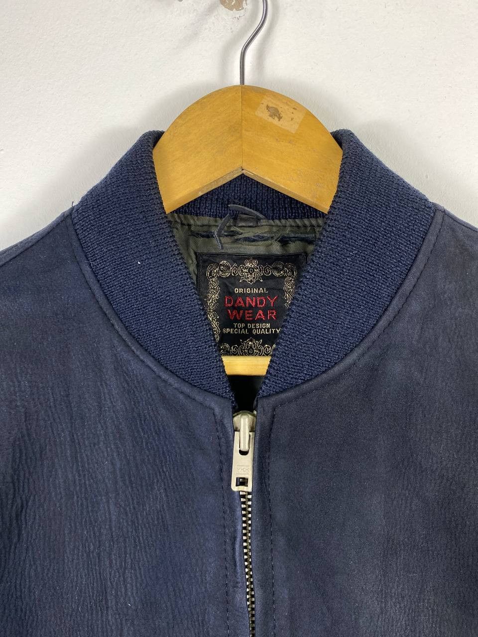 Leather vintage japanese brand bomber leather jacket nice design Size US L / EU 52-54 / 3 - 2 Thumbnail