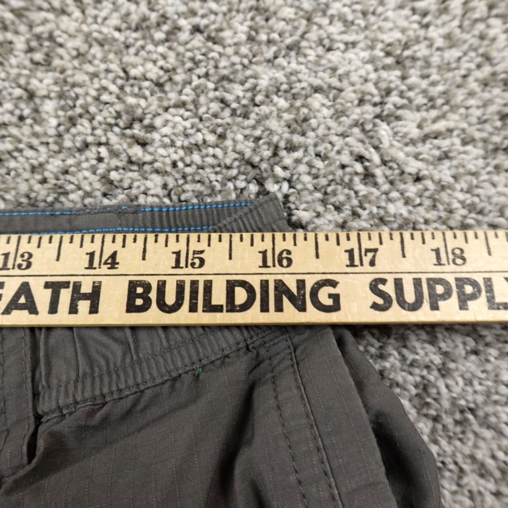 Vintage Columbia Pants Mens M Gray Cargo Silver Ridge Convertible Outdoor Hiking Hunting Size US 31 - 5 Thumbnail