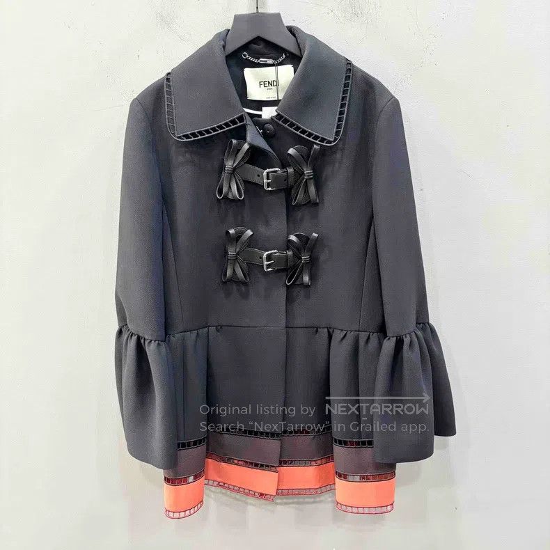 Fendi Fendi Woolen Coat with Leather Buttons Size S / US 4 / IT 40 - 1 Thumbnail
