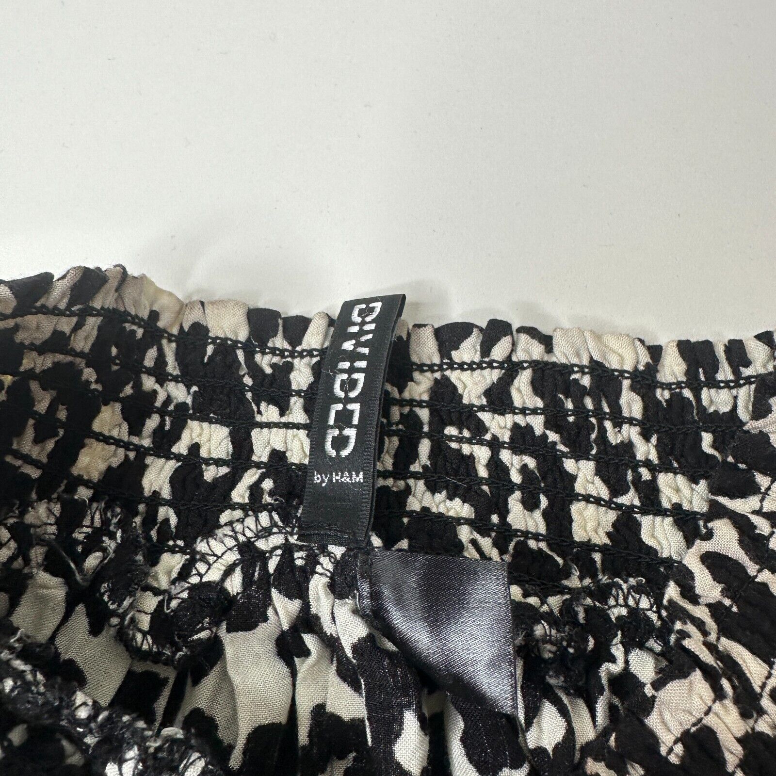 H&M H&M Divided Leopard Cream Black Ruffled Mini Skirt 4 Size 27" / US 4 / IT 40 - 5 Thumbnail