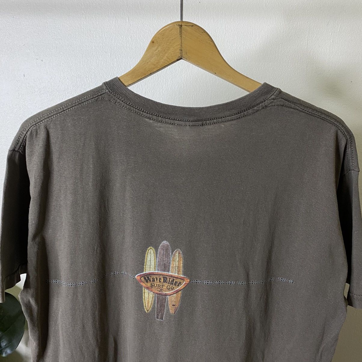 Vintage Y2K Wave Rider Surf Co Surfing T Shirt Size US L / EU 52-54 / 3 - 9 Thumbnail
