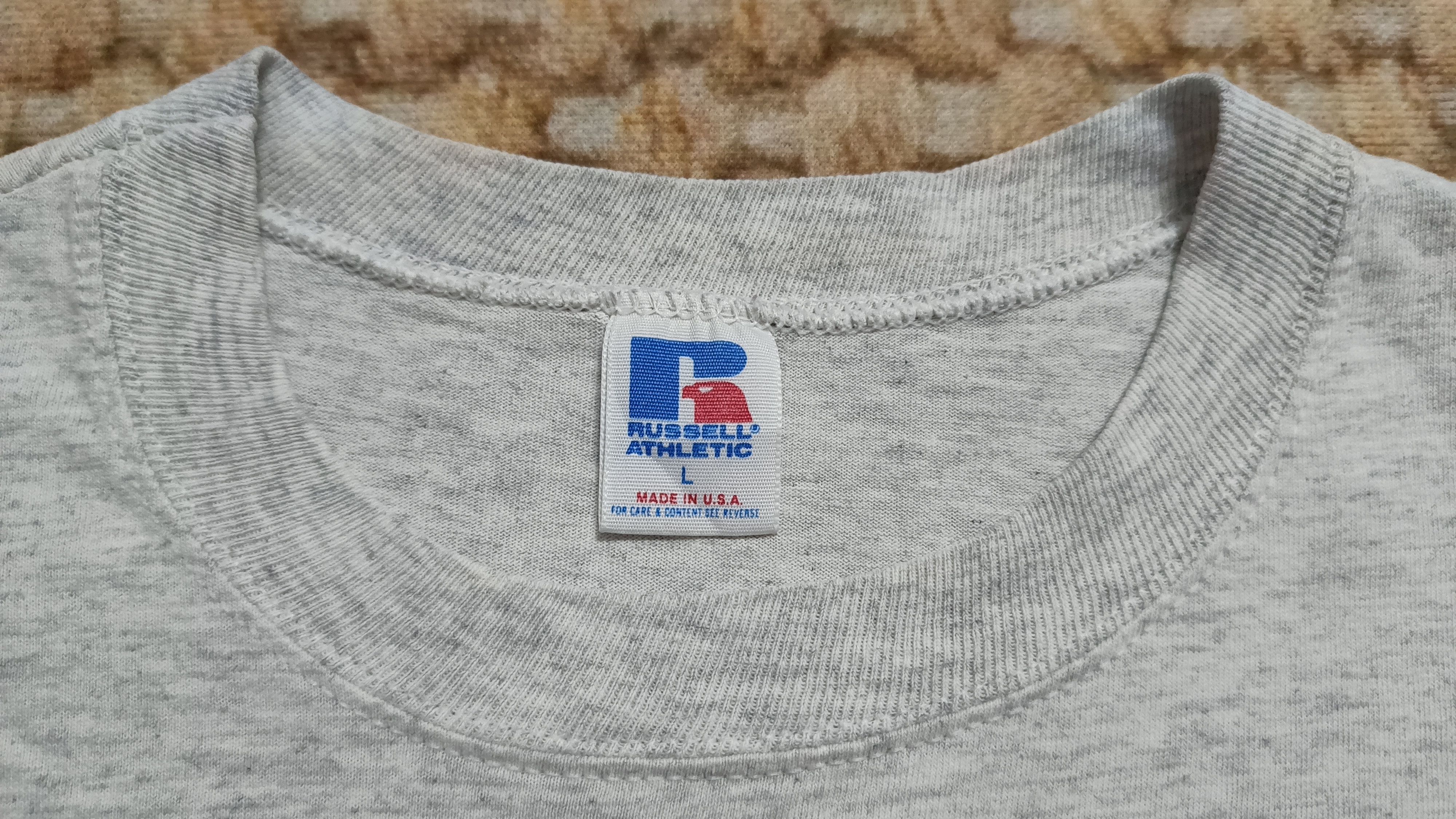 Russell Athletic 🔥🔥Rare Vintage 90s Russell Athletic Gray Tee Size US L / EU 52-54 / 3 - 2 Thumbnail