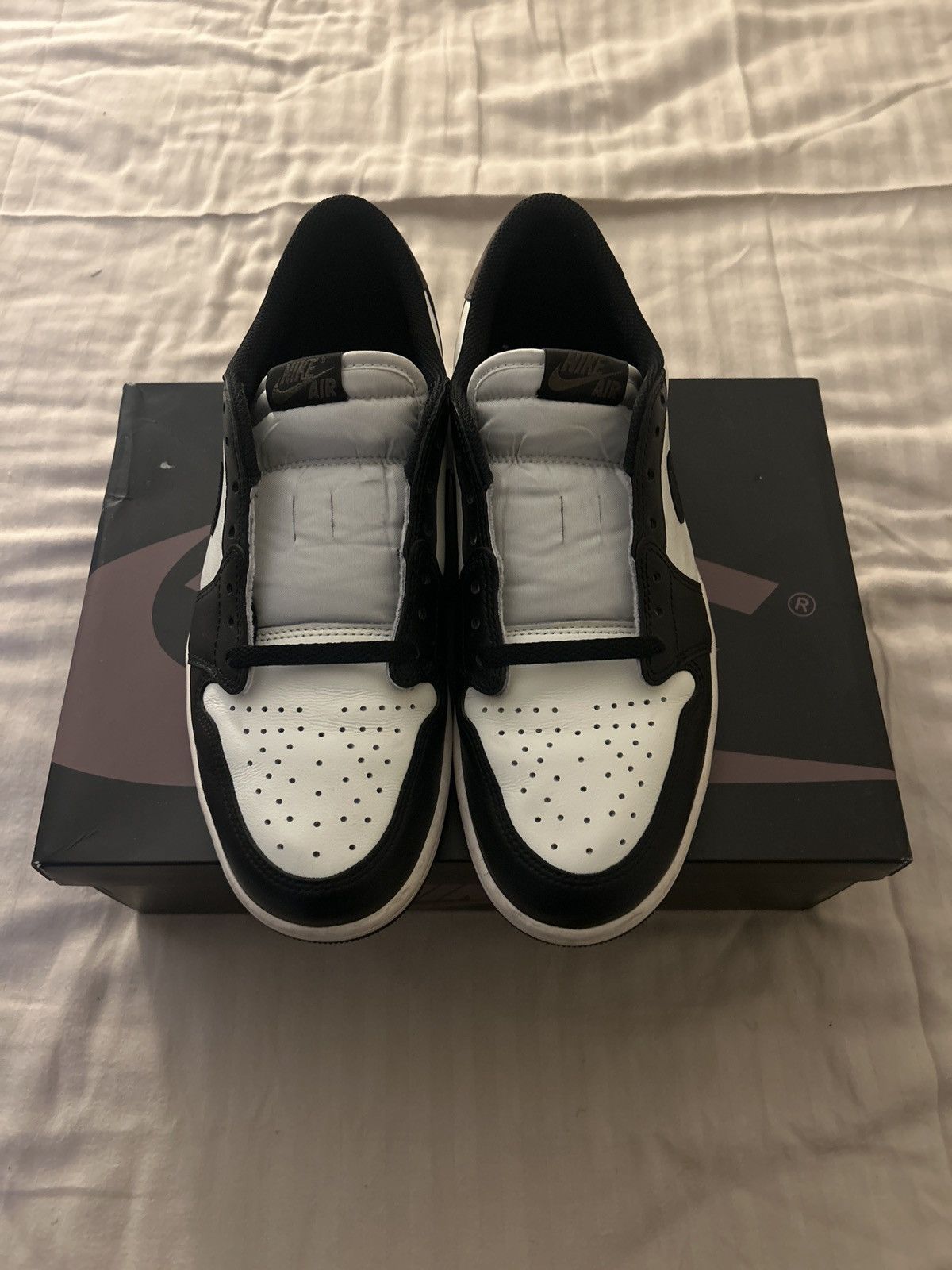 Jordan Brand Air Jordan 1 Low “Mocha” Size US 10.5 / EU 43-44 - 3 Thumbnail