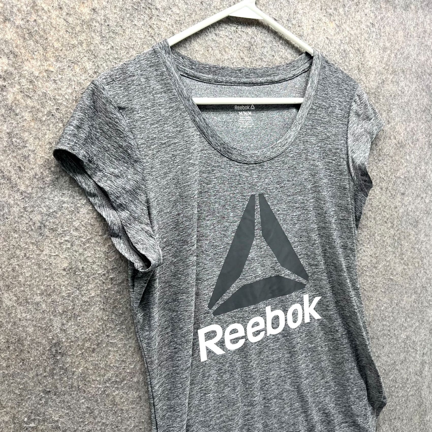 Reebok Reebok Shirt Women Medium Heather Gray Athletic Round Neck Training T-Shirt Womens Men? Size M / US 6-8 / IT 42-44 - 5 Thumbnail
