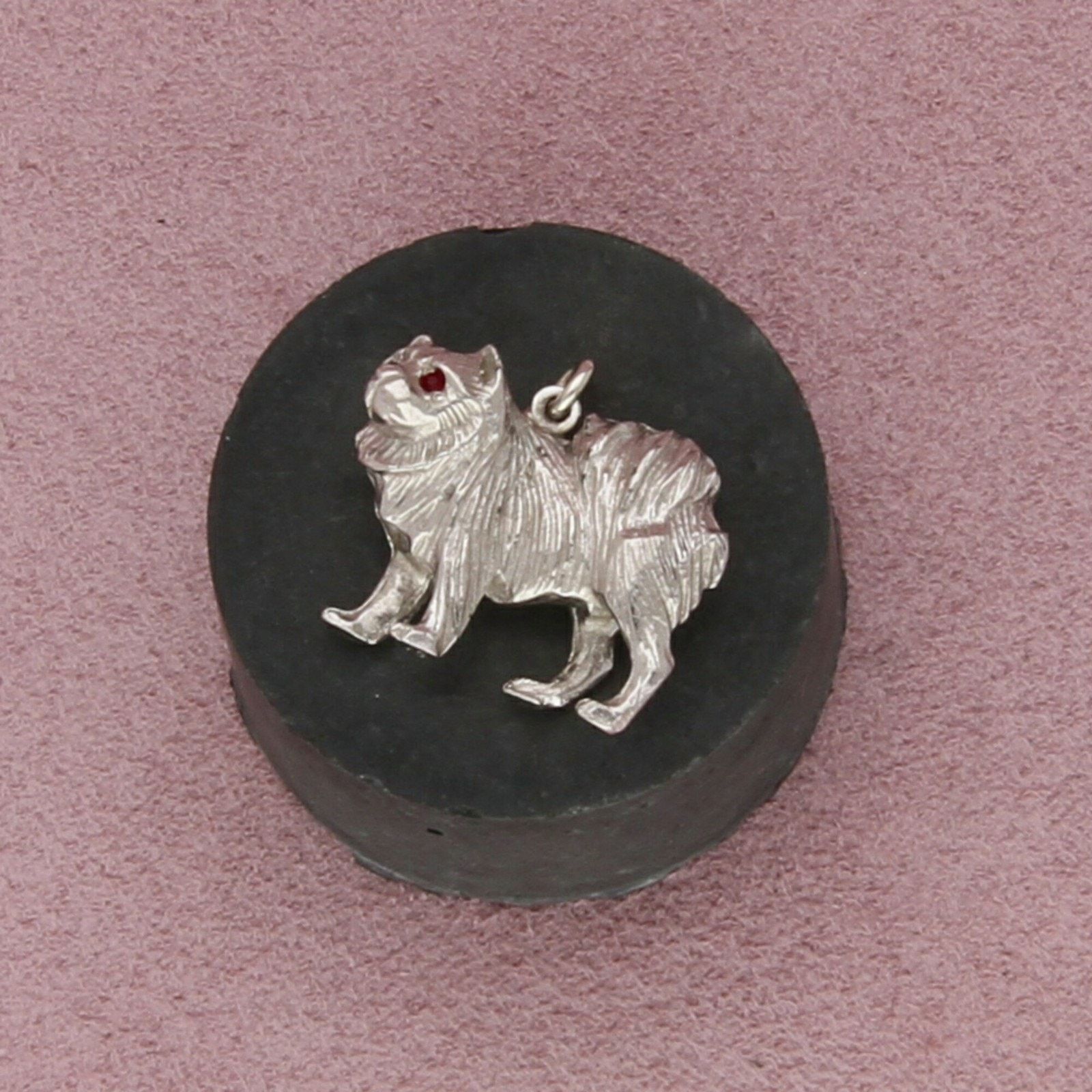 Sterling Silver sterling silver vintage garnet eyes long haired dog pendant Size ONE SIZE - 1 Thumbnail
