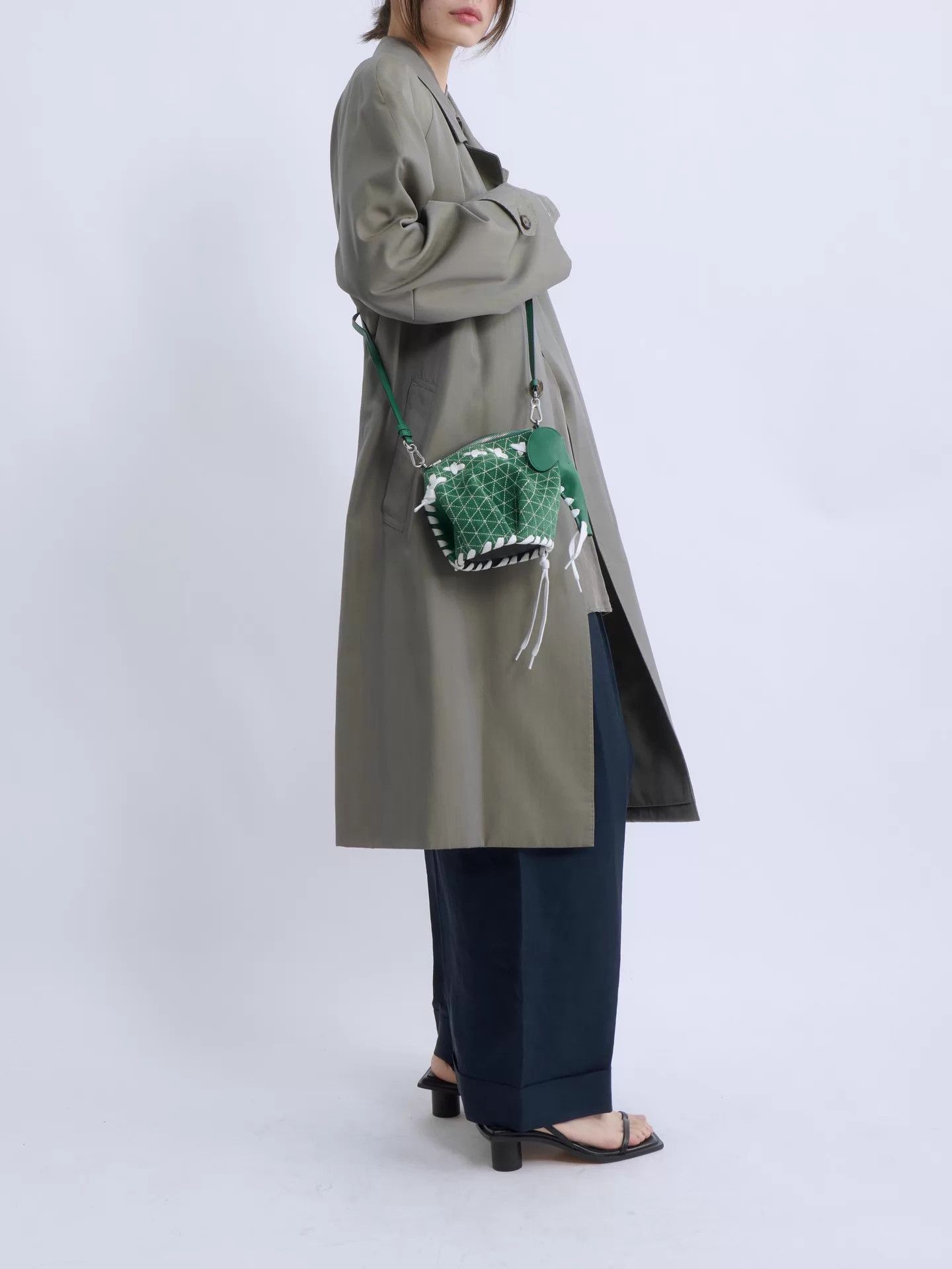 Loewe LOEWE Elephant Green Hand-stitched Cord Limited Bag Size ONE SIZE - 3 Thumbnail