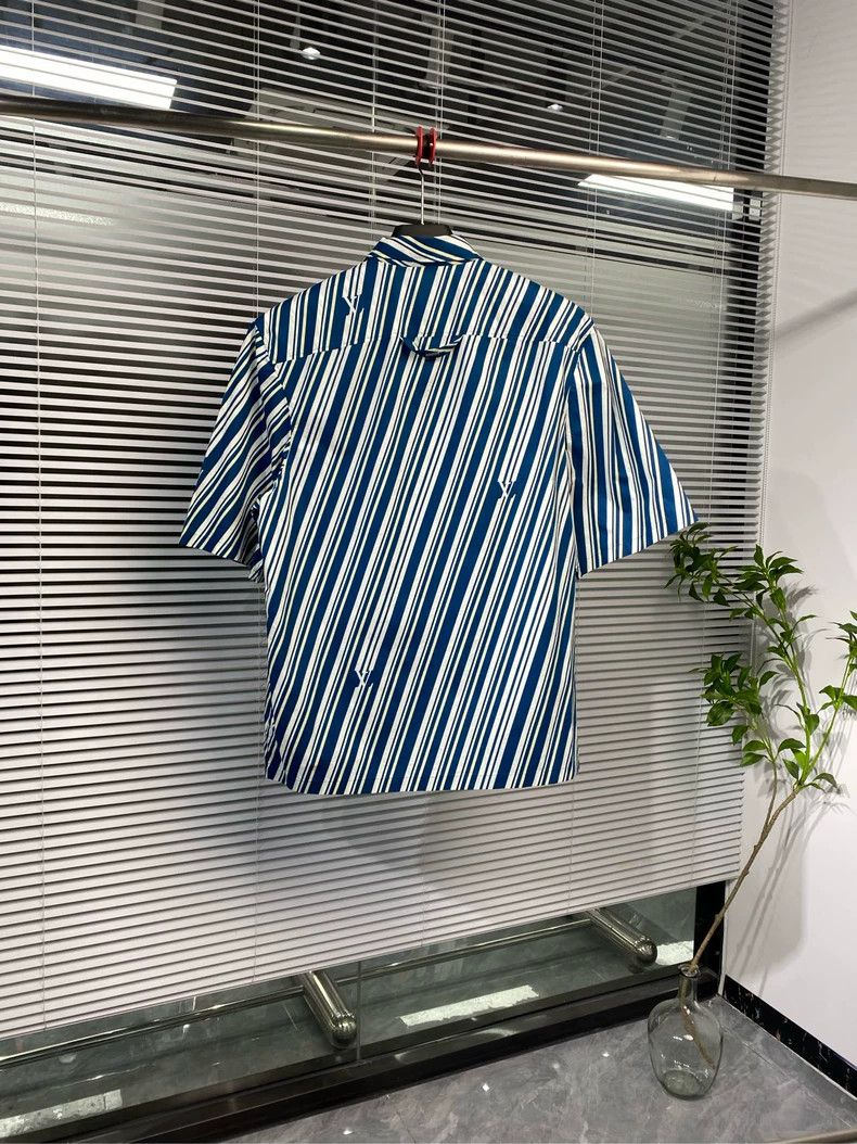 Louis Vuitton LOUIS VUITTON Twill striped monogrammed logo short sleeve s Size US XL / EU 56 / 4 - 2 Thumbnail