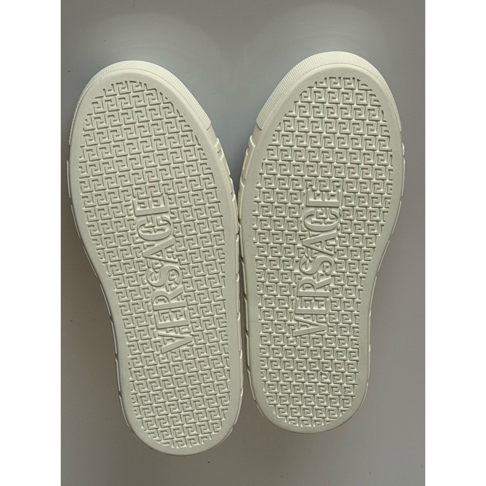 Versace Versace Crystal Greek Leather Sneakers 10 US (40) 1013568 Size US 10 / IT 40 - 17 Thumbnail