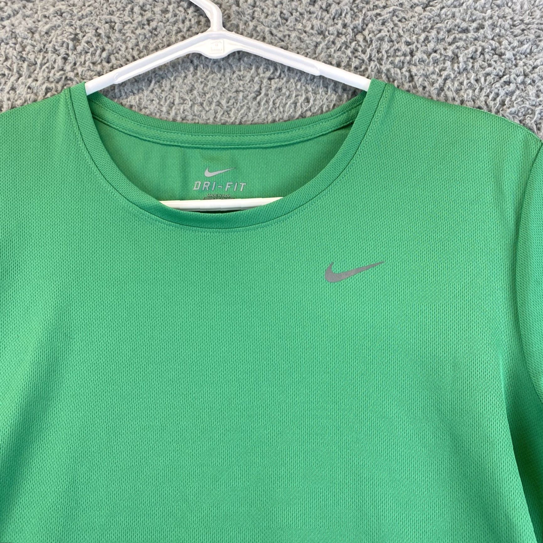 Nike Nike Women’s M Dri-Fit T-Shirt Running Green 55-27 Size M / US 6-8 / IT 42-44 - 2 Thumbnail