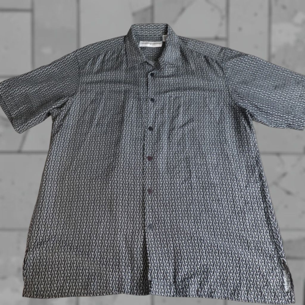 Vintage VINTAGE Jhane Barnes Shirt L Beige Geometric Silk Loop Collar 100% Silk Mens Short Sleeve Button-Up Collared Size US L / EU 52-54 / 3 - 1 Thumbnail