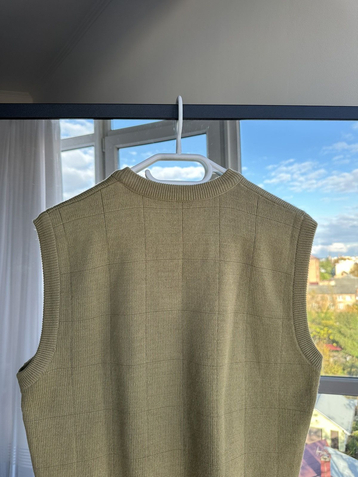 Adidas Vintage Adidas Beige 90s Mens Knitted Vest Sz S-M Size US S / EU 44-46 / 1 - 8 Thumbnail