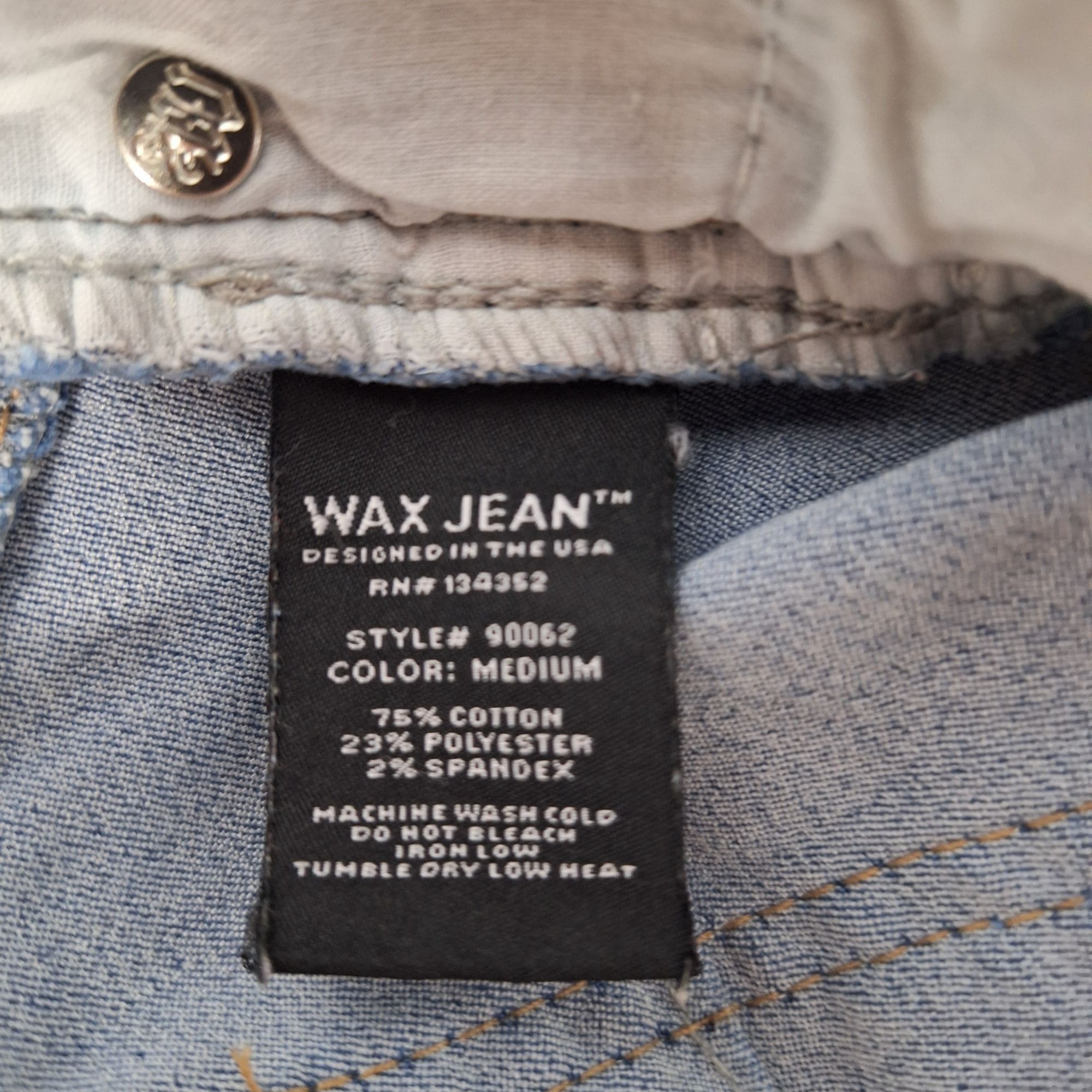 Other Wax Jean Bermuda Denim Shorts High Waisted Push Up Butt I Lo Size 28" / US 6 / IT 42 - 7 Thumbnail