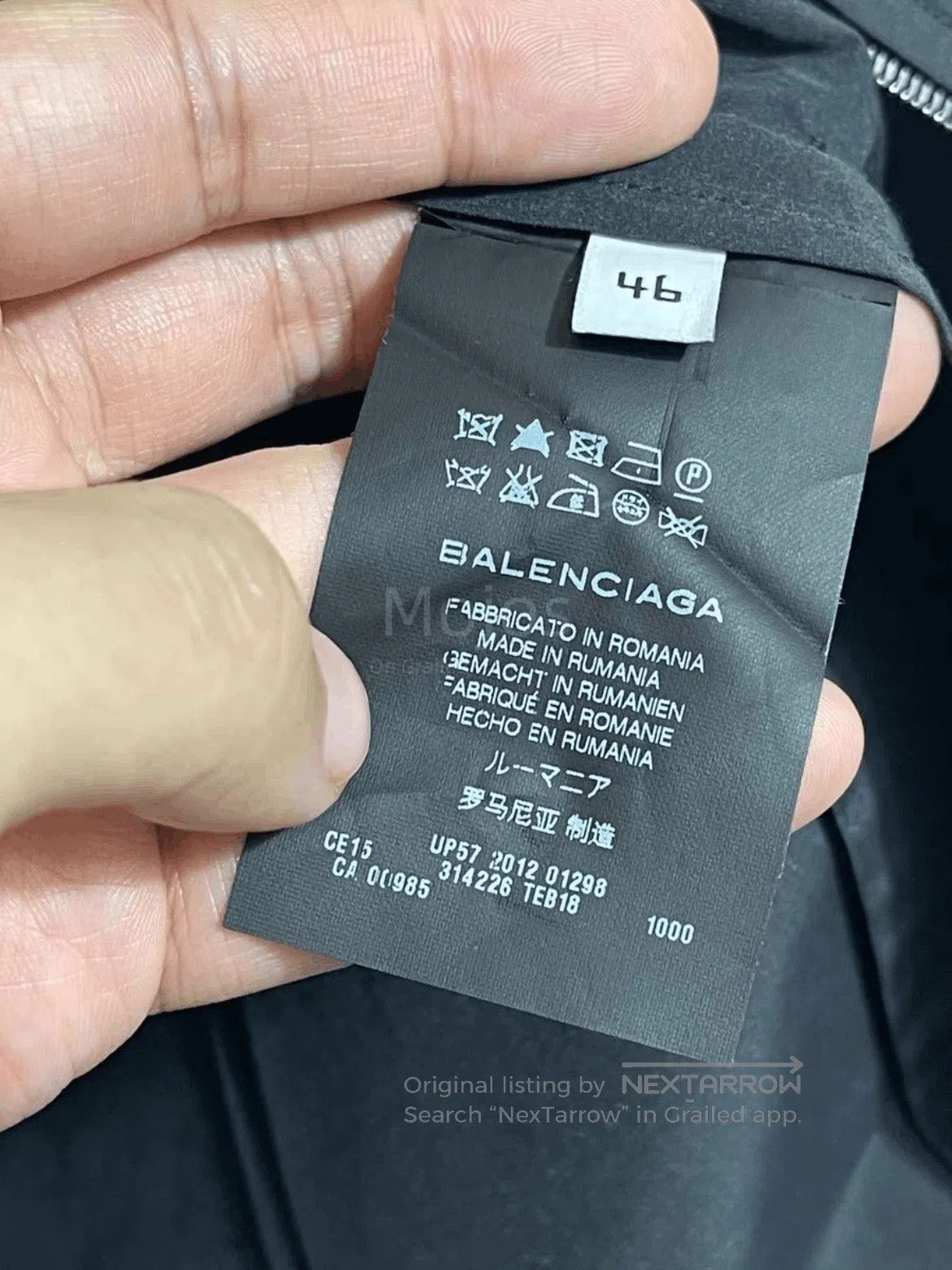 Balenciaga Sz 46 Balenciaga Zip-up Plain Vest. Size US S / EU 44-46 / 1 - 7 Thumbnail