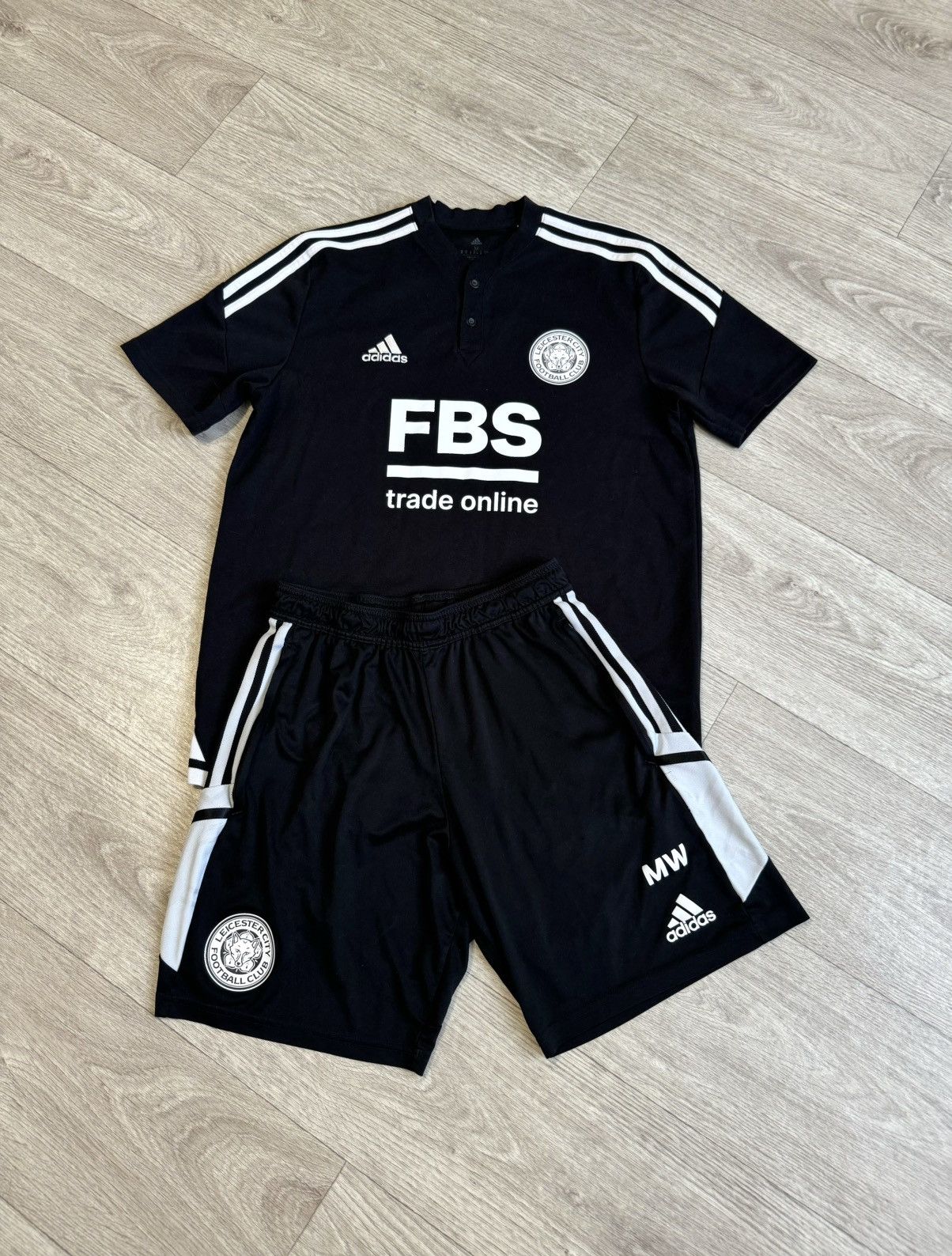 Adidas 🔷Adidas Leicester City Jersey+Short Set🔷 Size US M / EU 48-50 / 2 - 1 Thumbnail