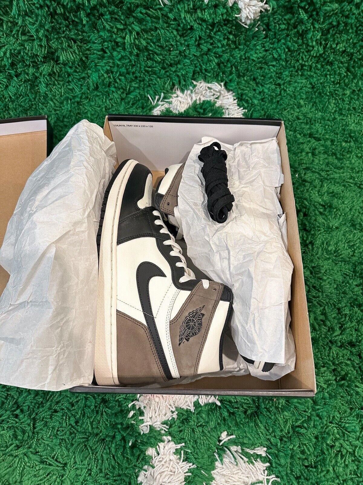 Jordan Brand Jordan 1 Retro OG High Dark Mocha Size US 11.5 / EU 44-45 - 9 Thumbnail
