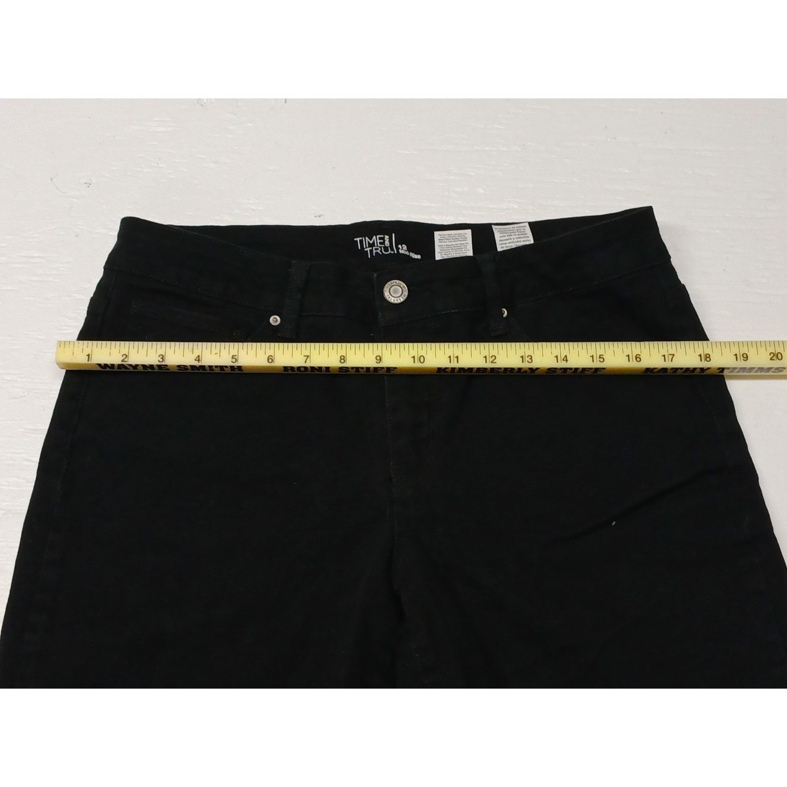 Other Time & Tru (12) Mid -Rise Black Khaki Womens Casual Shorts Size 34" / US 12 / IT 48 - 3 Thumbnail