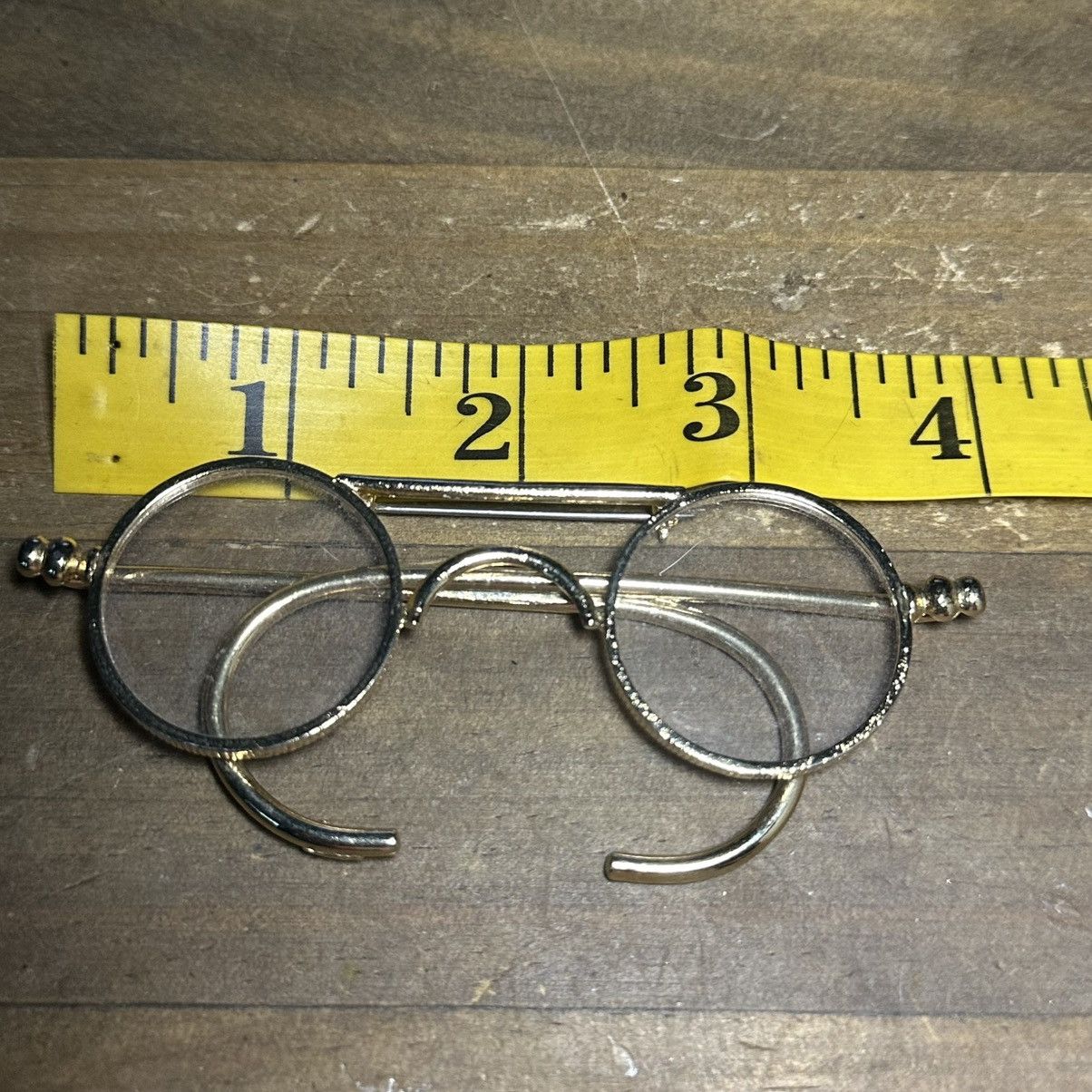 Vintage Vintage gold tone eyeglass brooch Size ONE SIZE - 2 Thumbnail