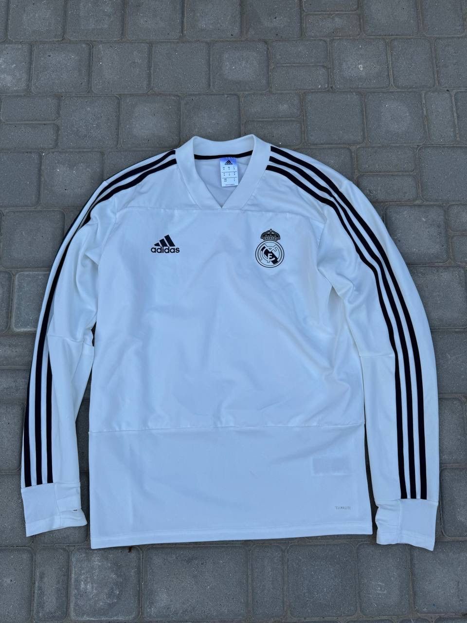 Adidas Long Sleeve Adidas Real Madrid jersey Size US M / EU 48-50 / 2 - 1 Thumbnail