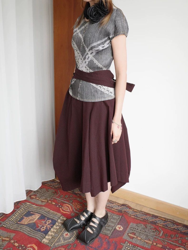 Vivienne Westwood Vivienne Westwood size2 A belt with irregular wine red hem Size 27" / US 4 / IT 40 - 3 Thumbnail