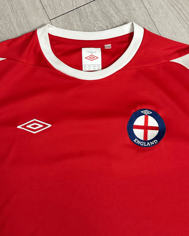 Umbro Umbro England Blank Men's Red Soccer Jersey - Size XL Size US XL / EU 56 / 4 - 5 Thumbnail