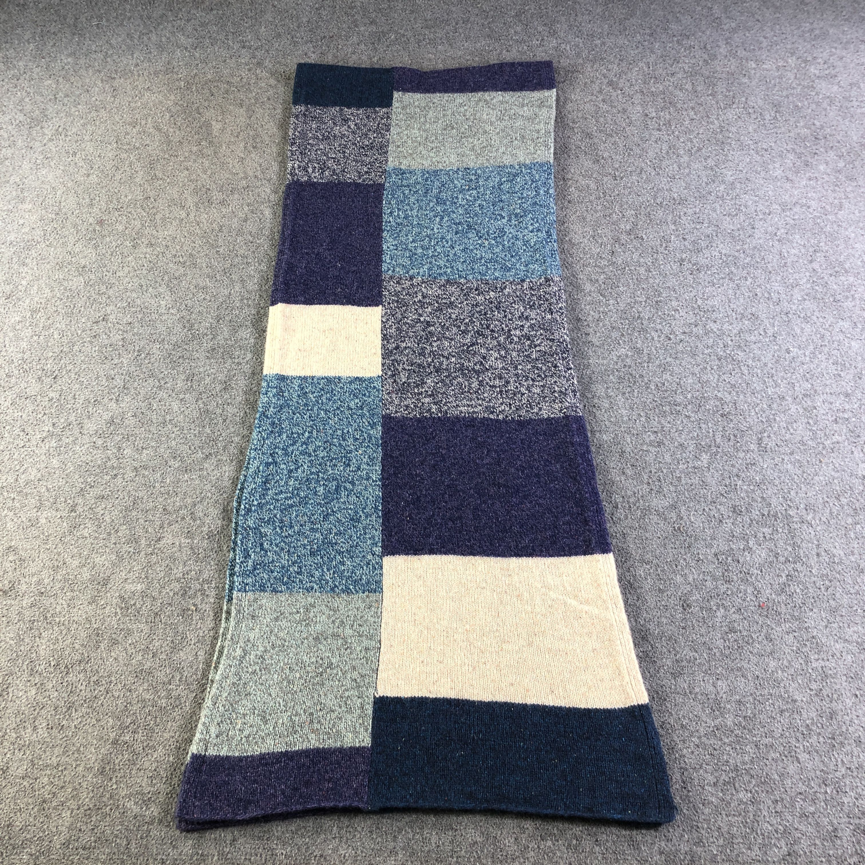 KEITAMARUYAMA Keita Maruyama Patches Wool Scarf Muffler V2759 Size ONE SIZE - 2 Thumbnail