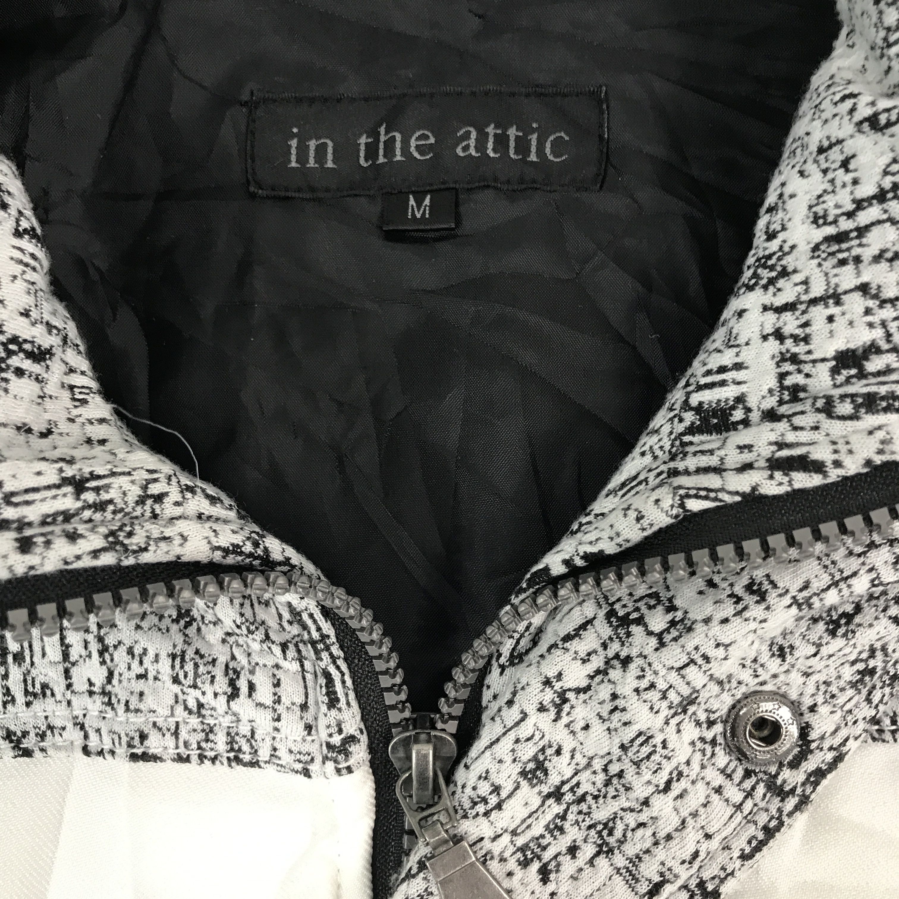 In The Attic 🔥in the attic Japan puffer design zip hoodies jacket Size US M / EU 48-50 / 2 - 9 Thumbnail