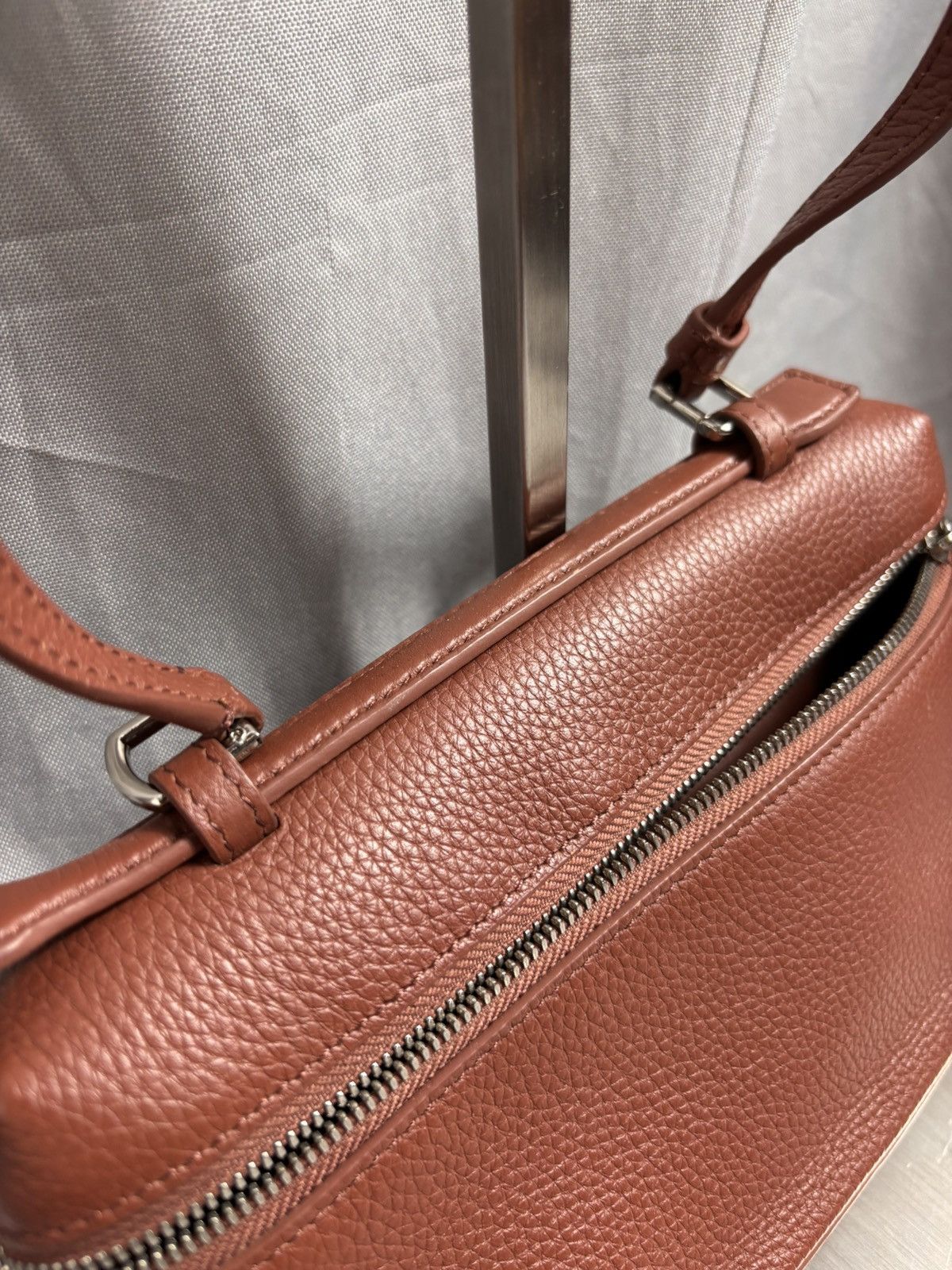 Loro Piana Loro Piana Grained Calfskin Size ONE SIZE - 9 Thumbnail