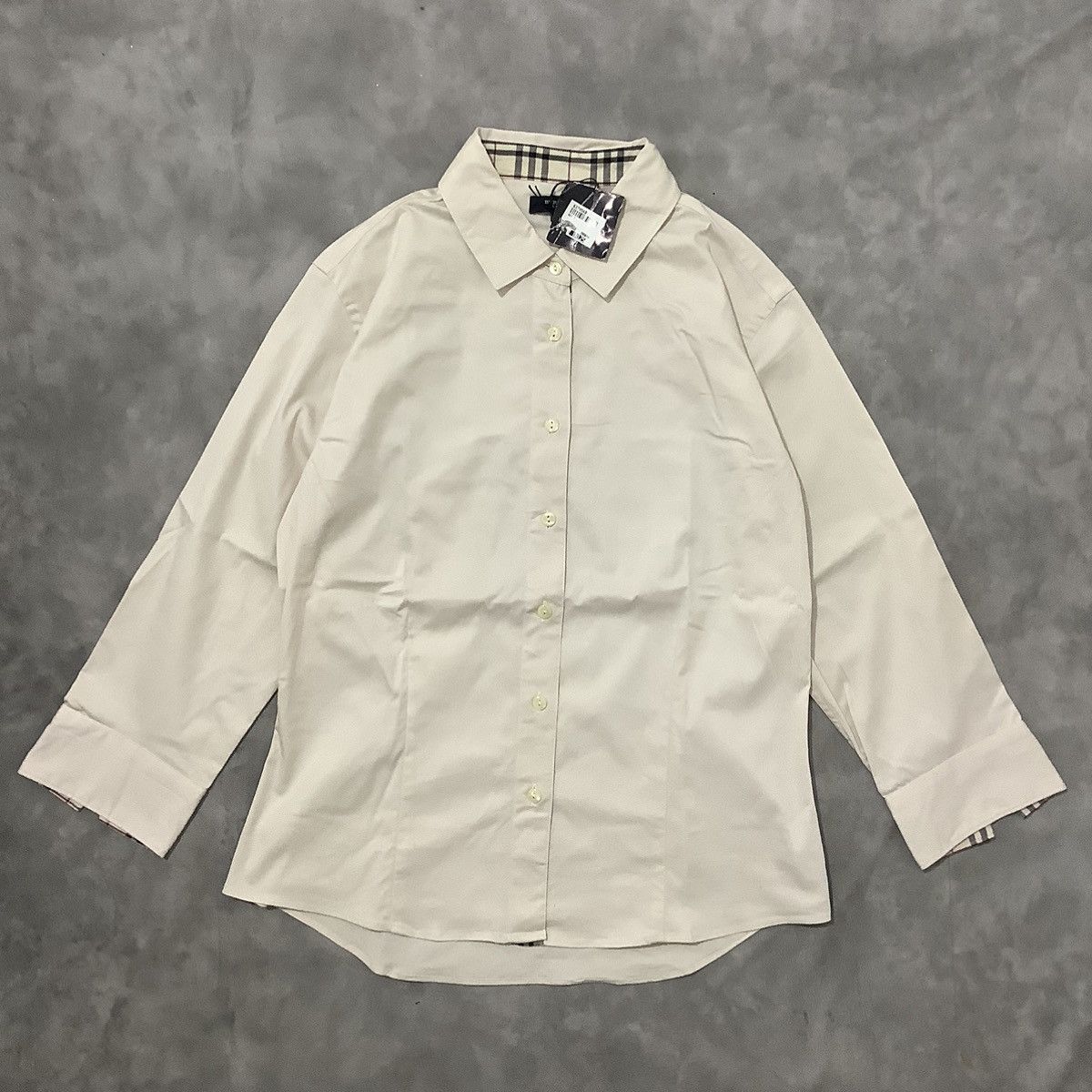 Burberry × Designer Burberry OG Button by Nova Check Style Size L / US 10 / IT 46 - 1 Thumbnail