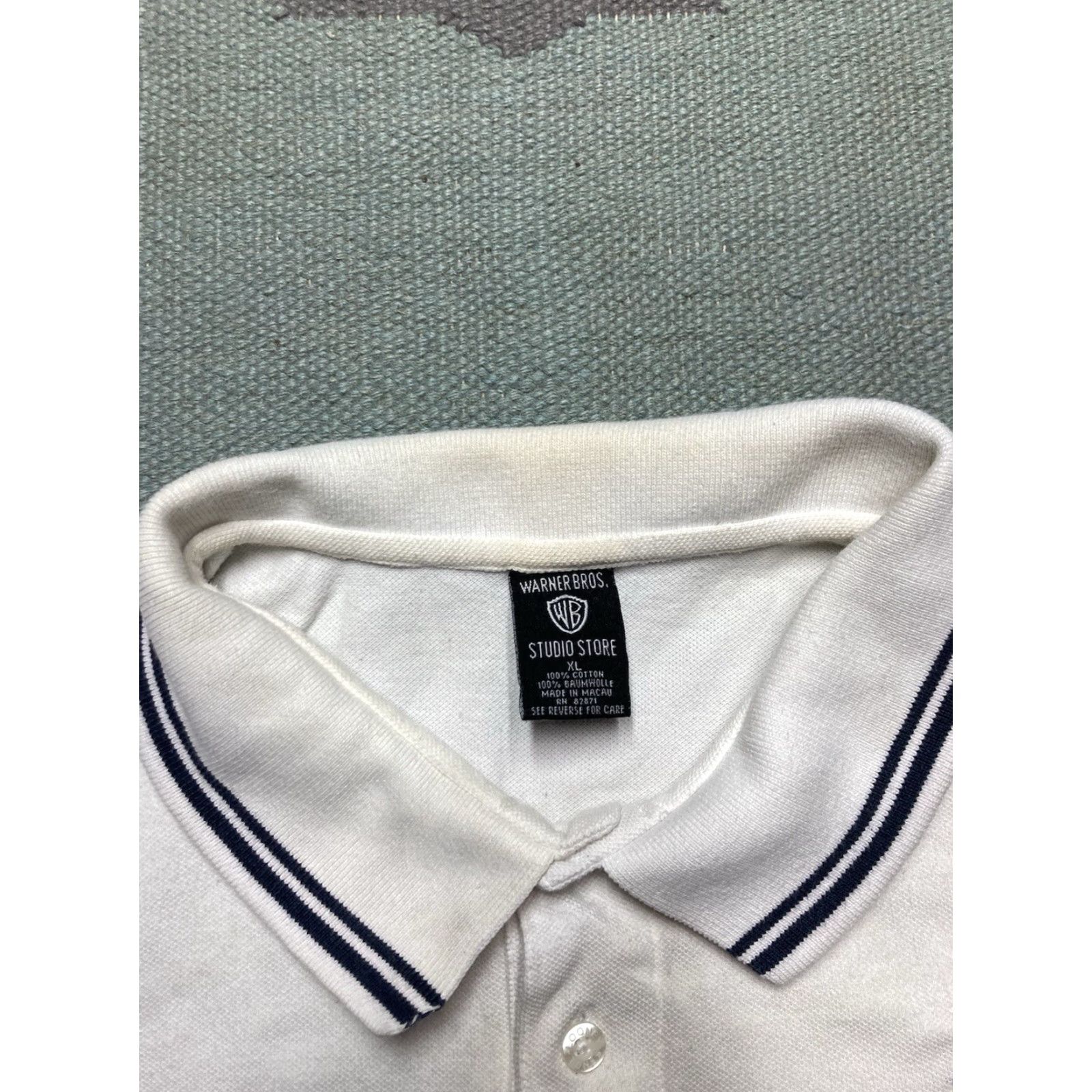 Vintage VINTAGE Tweety Bird Looney Tunes Polo Shirt XL White Short Sleeve Men Embroidered 90s 2000s Size US XL / EU 56 / 4 - 6 Thumbnail