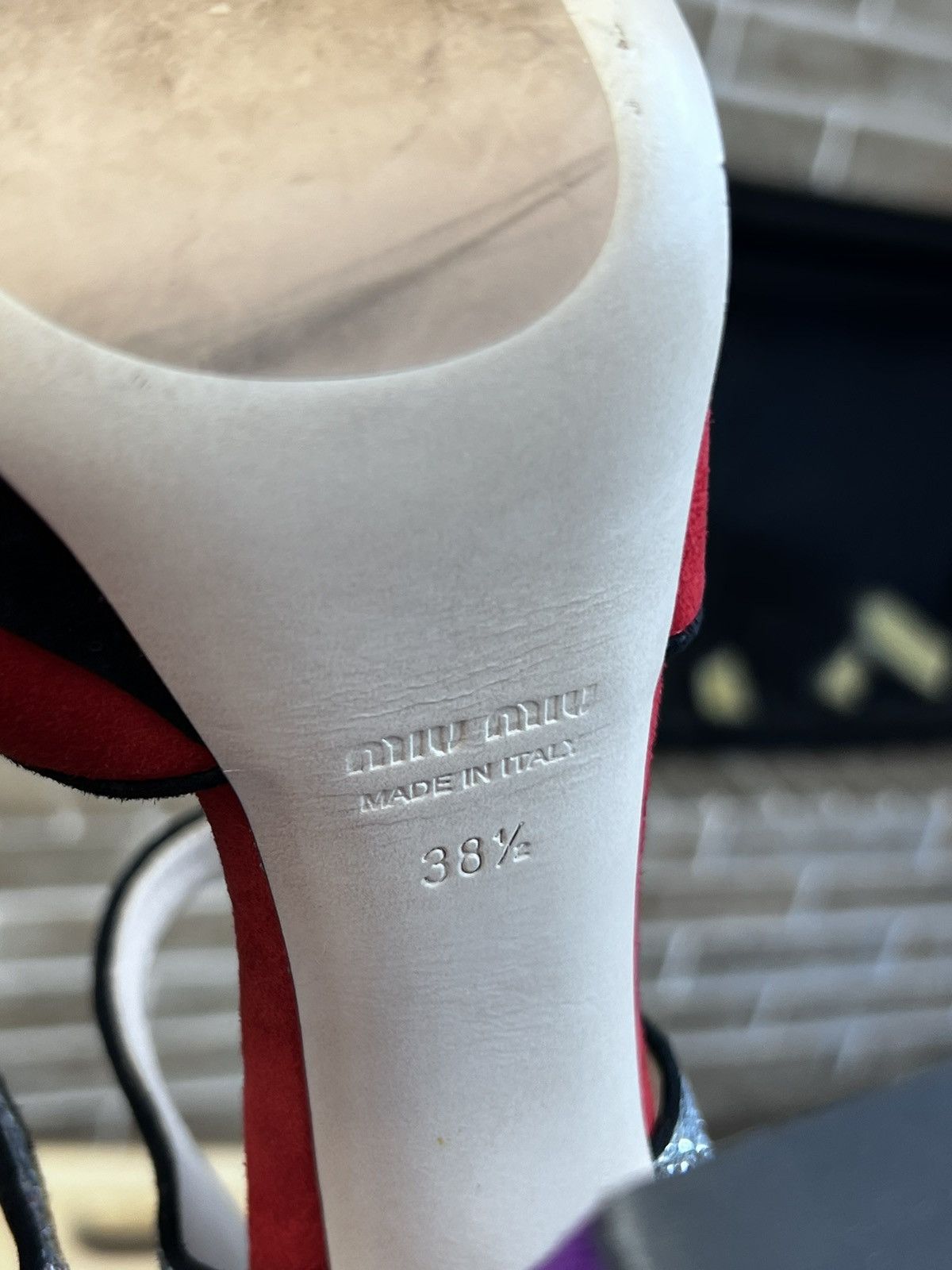 Miu Miu Miu Miu Red Silver Glitter Platform Sandals size is:8,5 Size US 8.5 / IT 38.5 - 8 Thumbnail