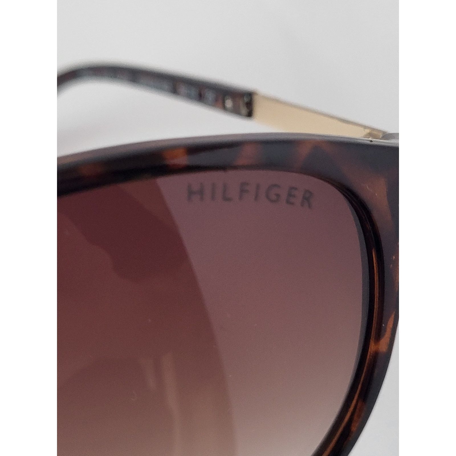 Tommy Hilfiger Womens Hilfiger Sally Gradient Sunglasses Brown Pre-Owned Size ONE SIZE - 6 Thumbnail