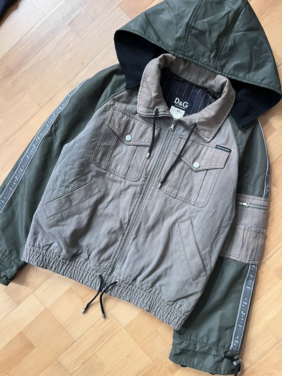 Dolce & Gabbana 2003 Dolce & Gabbana military style cropped fit jacket Size US L / EU 52-54 / 3 - 2 Thumbnail