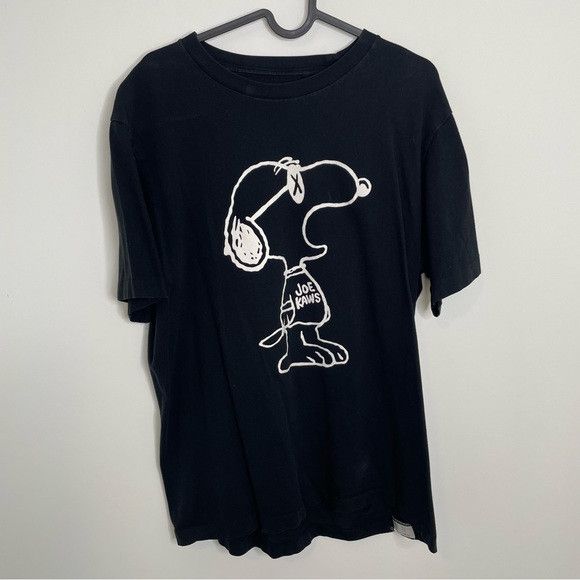 Kaws × Peanuts × Uniqlo Kaws x Uniqlo x Peanuts Joe Kaws Yawn Outline Tee Black L Size US L / EU 52-54 / 3 - 1 Thumbnail