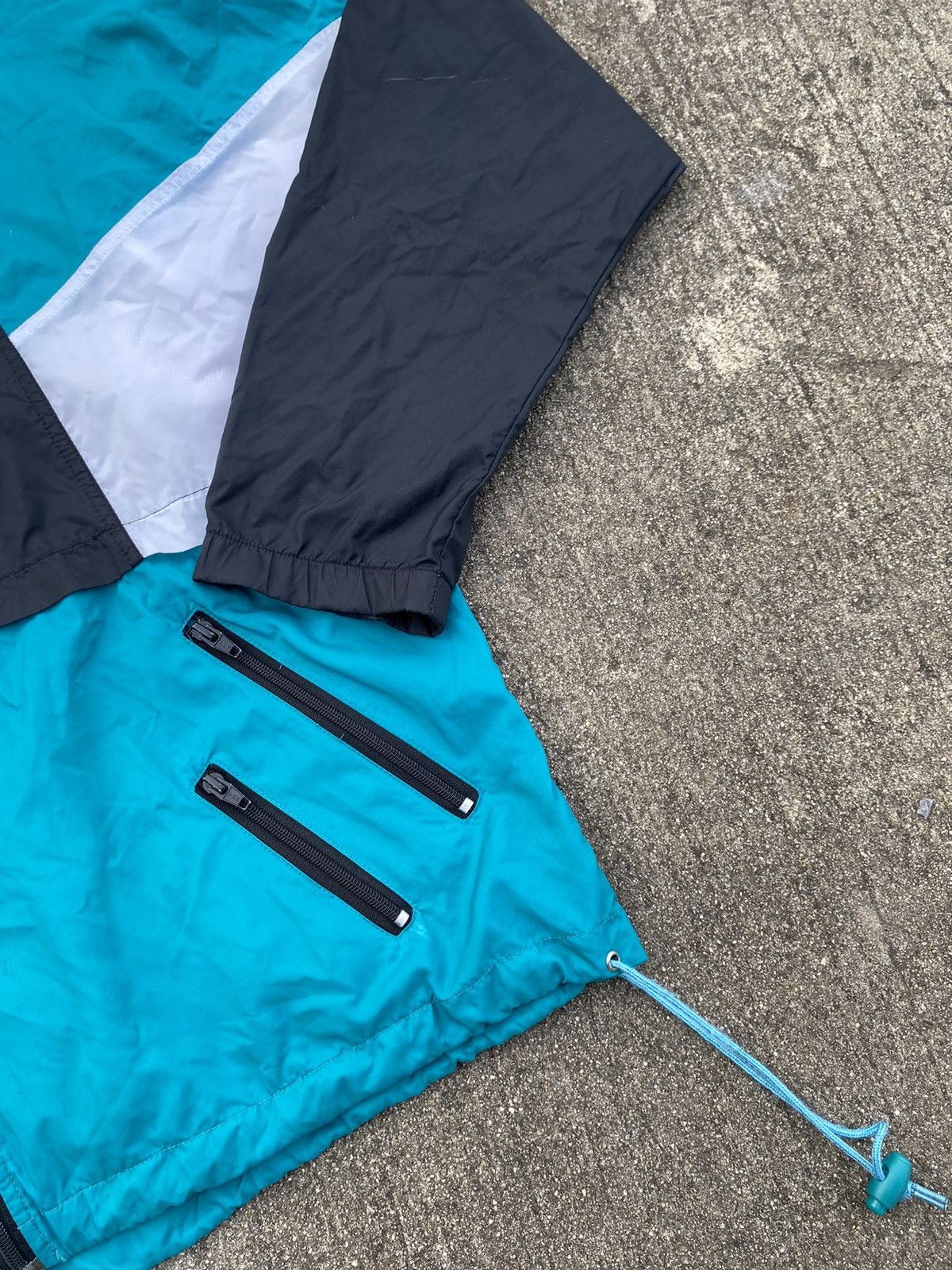 Nike Vintage 90s Nike Swoosh Windbreaker Jacket Size US L / EU 52-54 / 3 - 4 Thumbnail