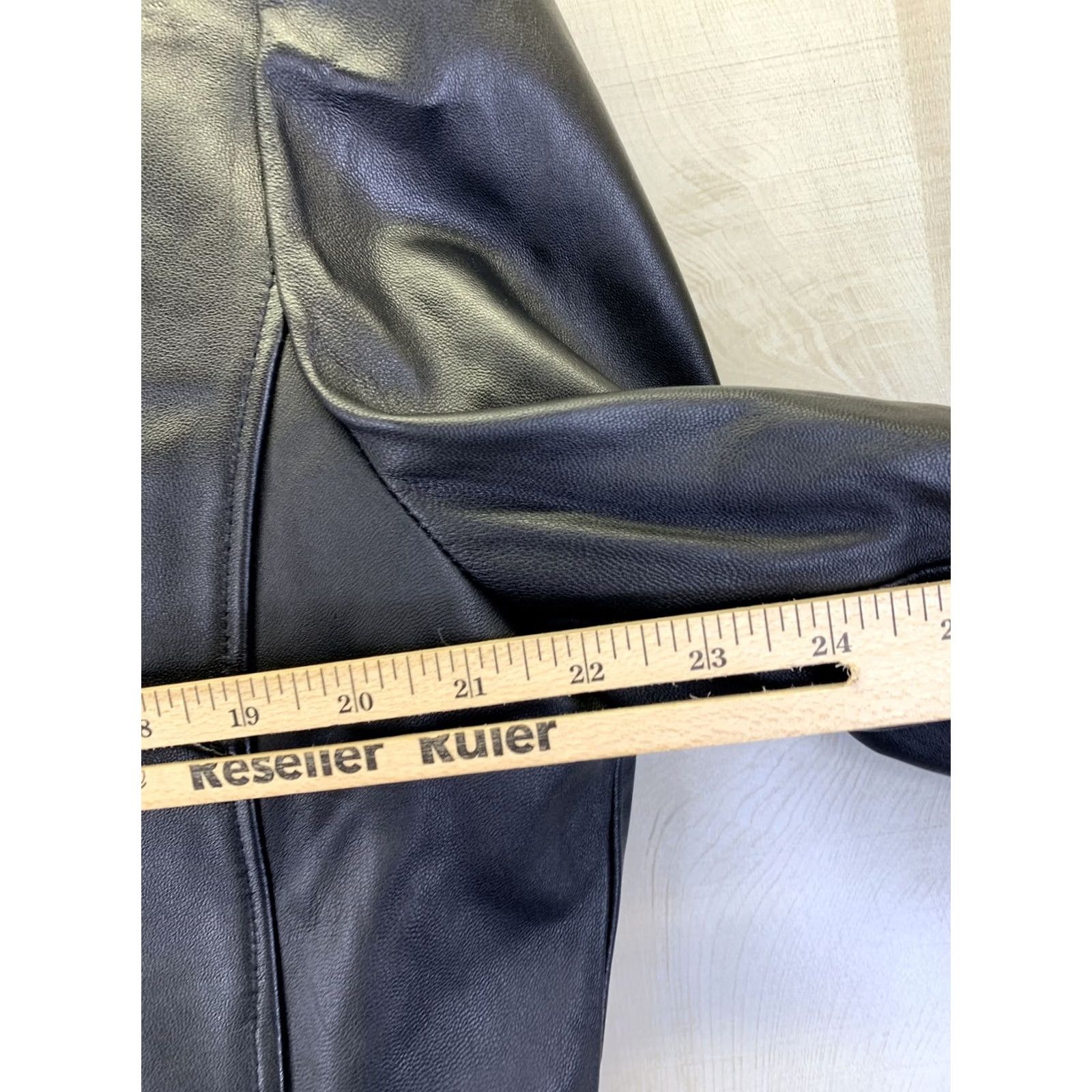 Vintage R & O by Deilly Ohnes Black Genuine Leather Trenchcoat Women’s XL NWT Coat, Trench, Long Sleeve, Button Closure, Casua l, Fall Winter Spring, Women Size XL / US 12-14 / IT 48-50 - 5 Thumbnail