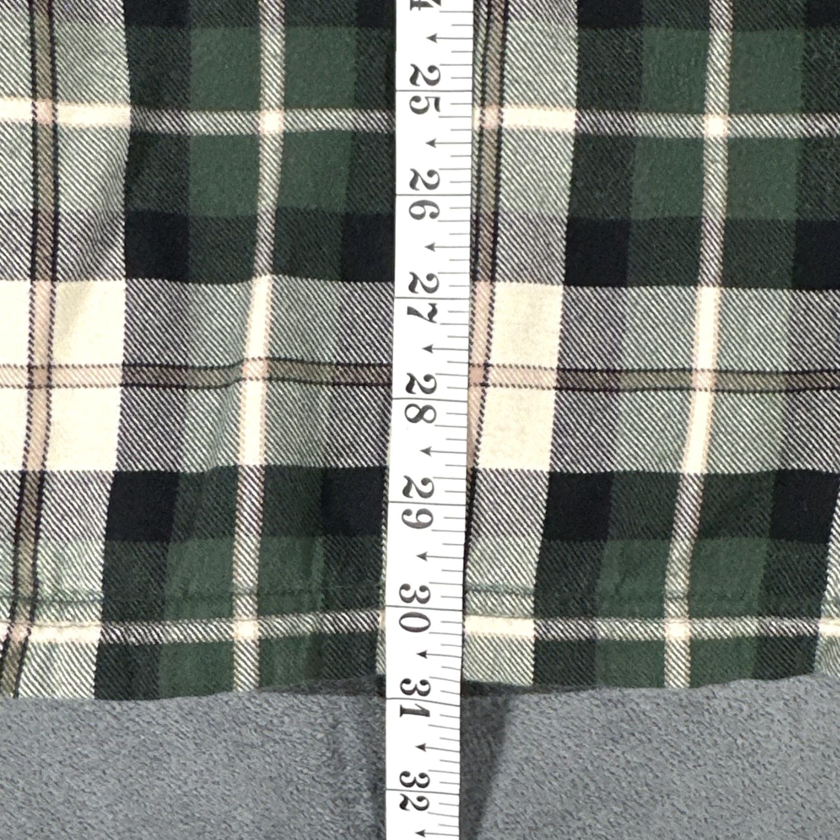Vintage VINTAGE LL Bean Shirt Mens XL Green Plaid Flannel Lined Button Front Outdoor Casual Size US XL / EU 56 / 4 - 7 Thumbnail