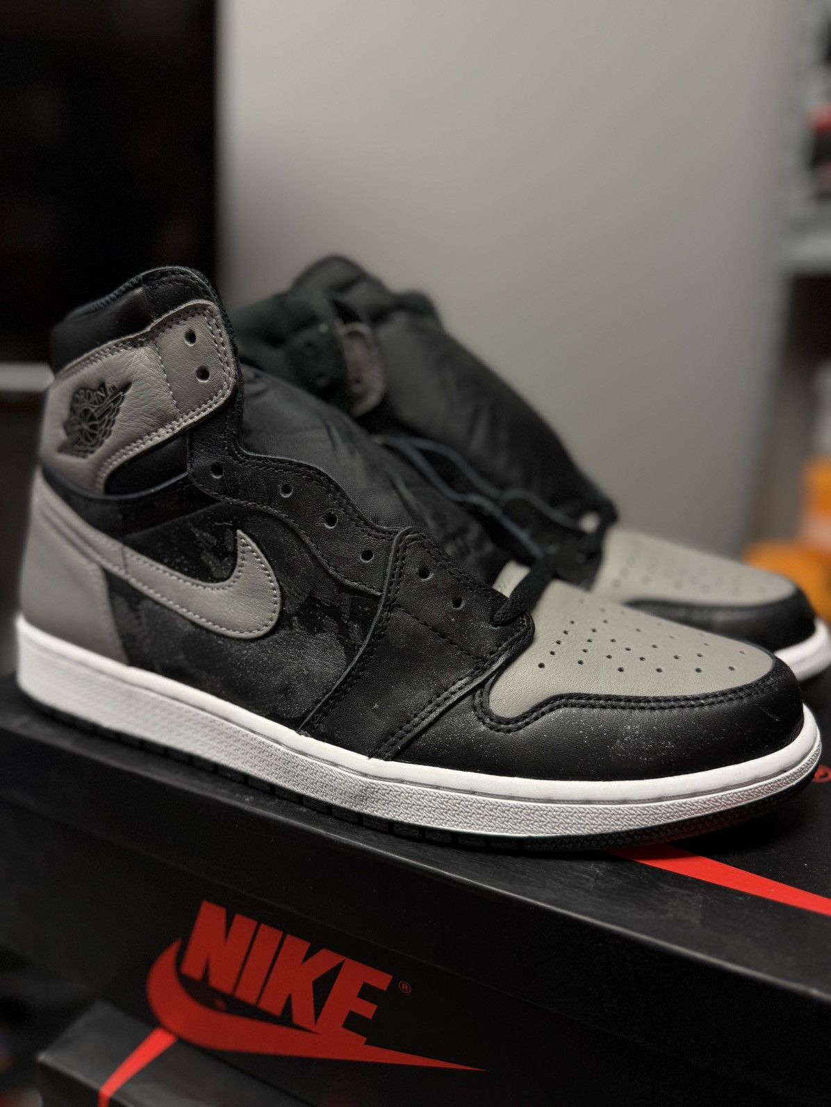 Jordan Brand × Nike Jordan 1 High Shadow 2017 OG Size 12 (NEW) Size US 12 / EU 45 - 2 Thumbnail