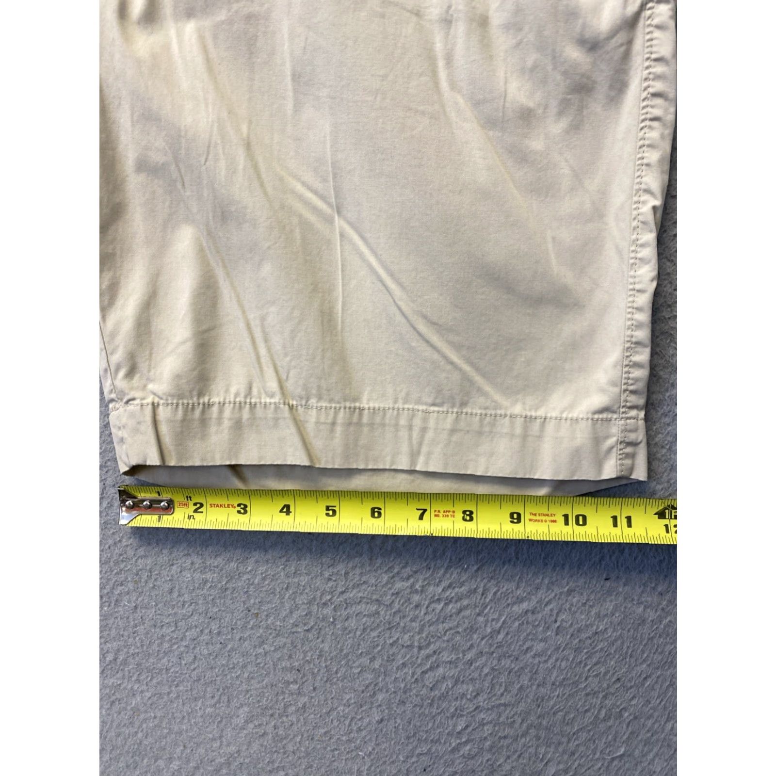 Banana Republic BANANA REPUBLIC Men’s Chino Shorts 36 Beige Solid Bermuda Size US 36 / EU 52 - 7 Thumbnail